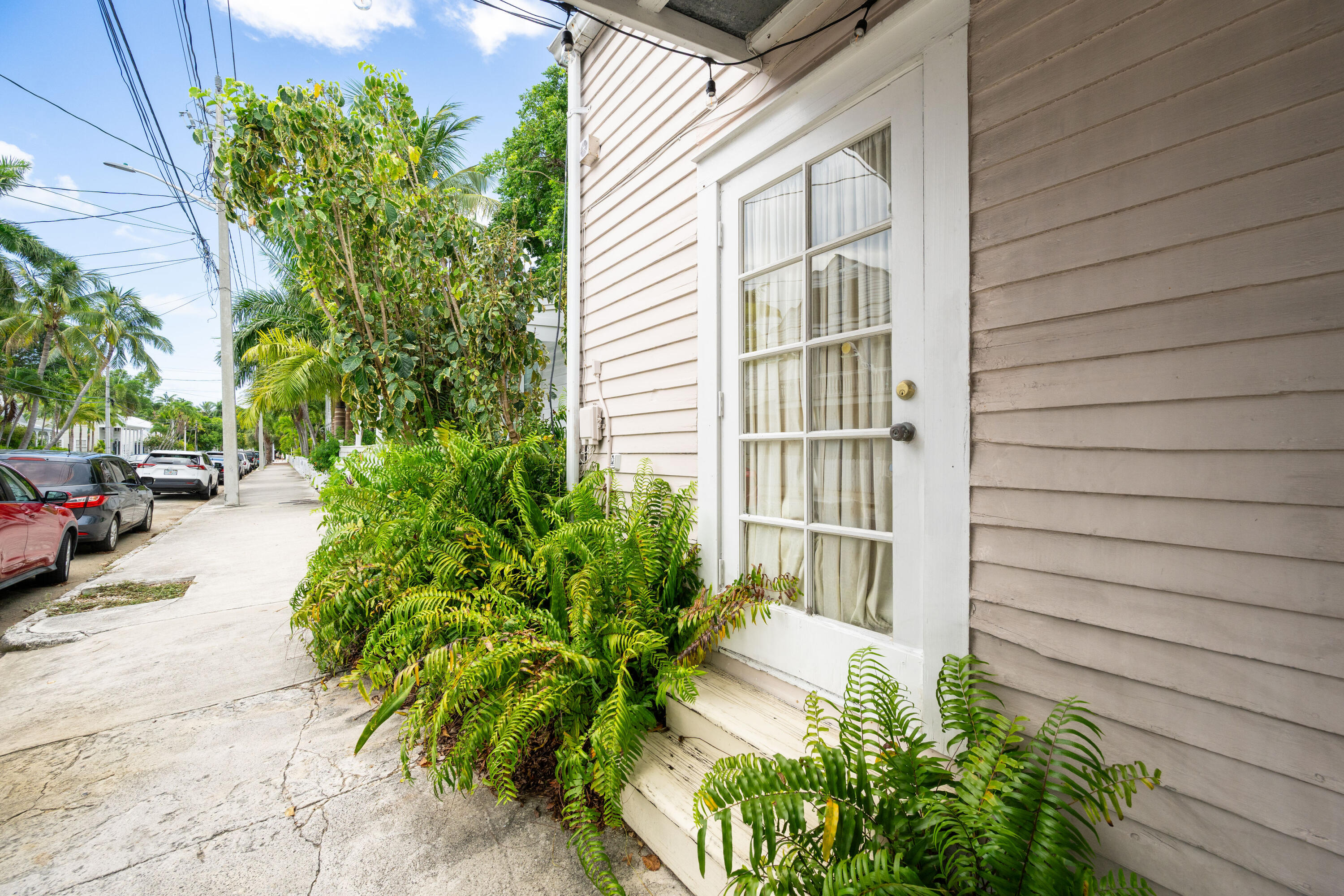 830 Fleming Street