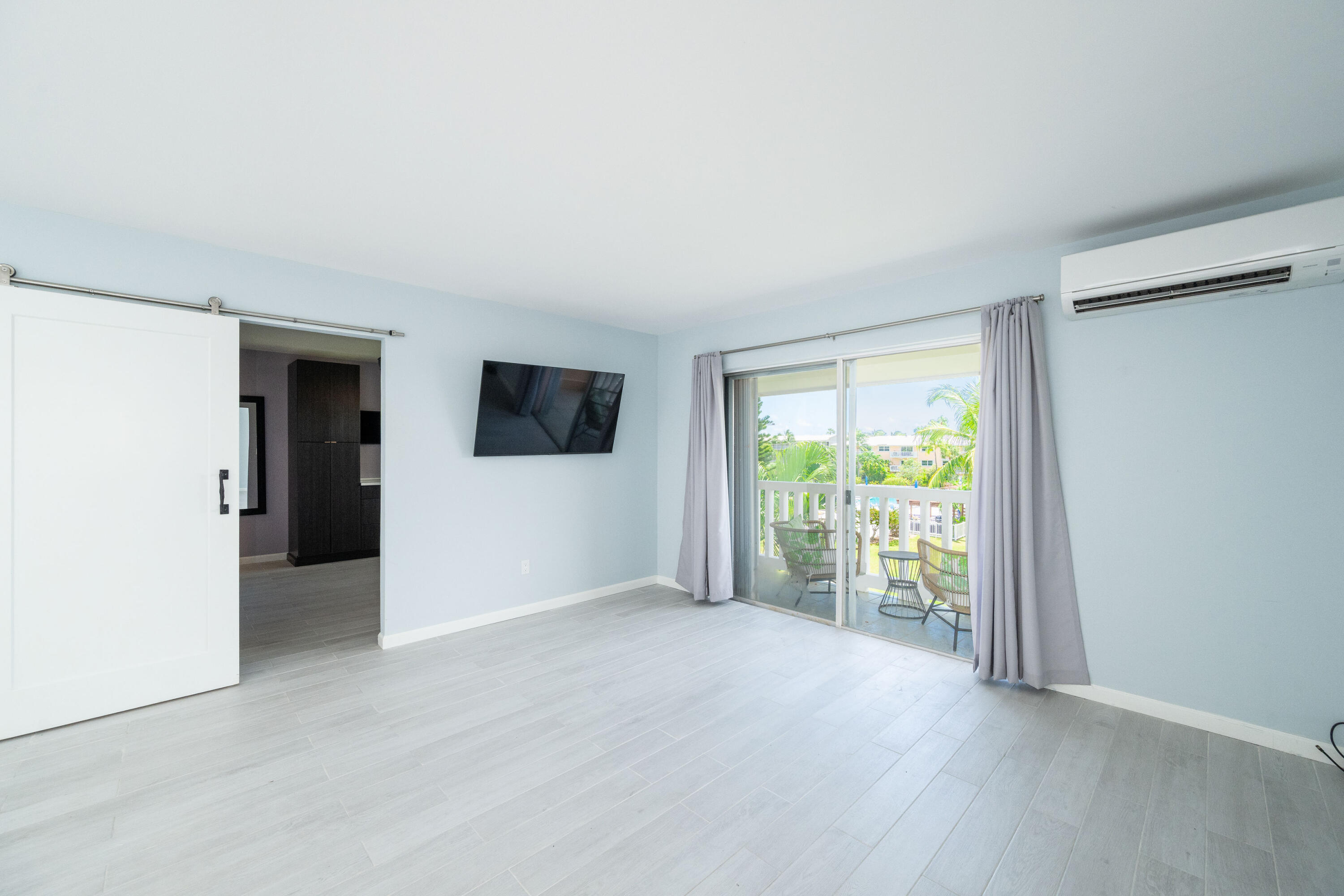 2601 S Roosevelt Boulevard Unit: 319C