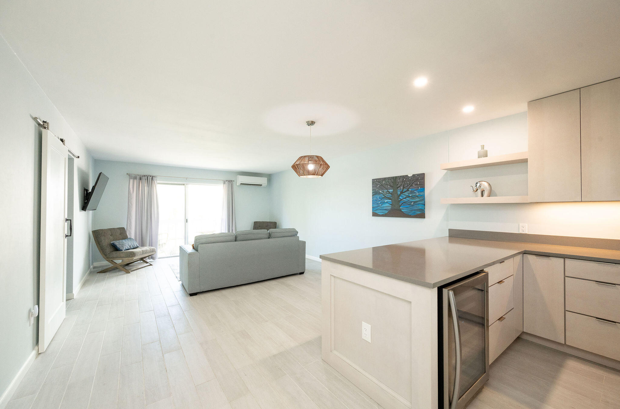 2601 S Roosevelt Boulevard Unit: 319C