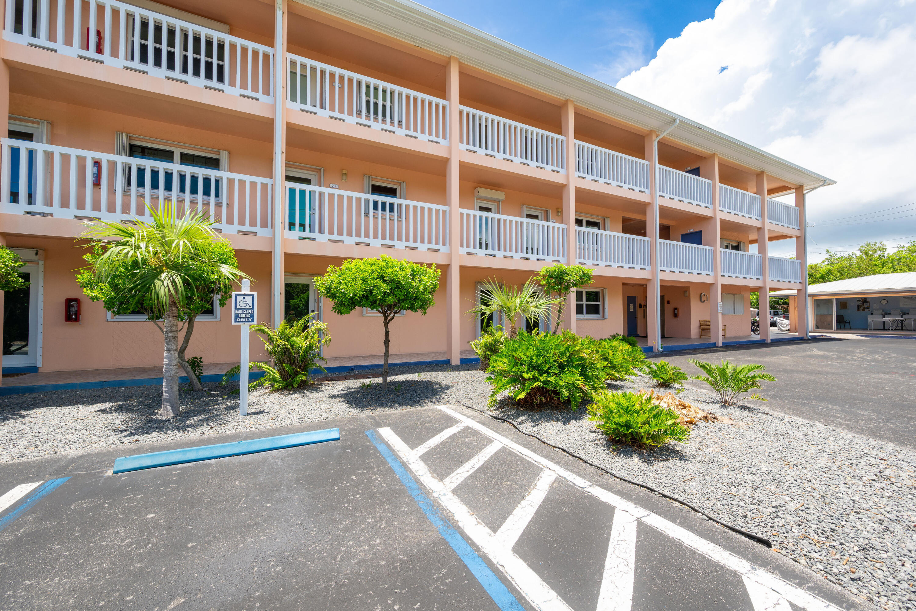 2601 S Roosevelt Boulevard Unit: 319C