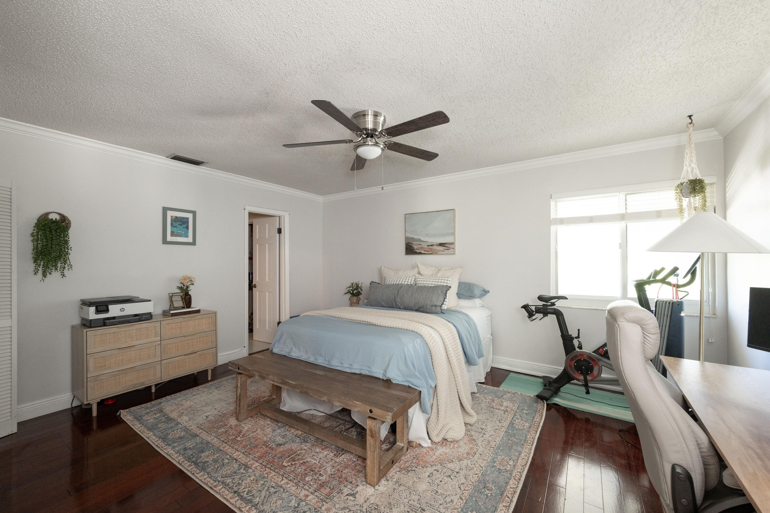 2811 Venetian Drive