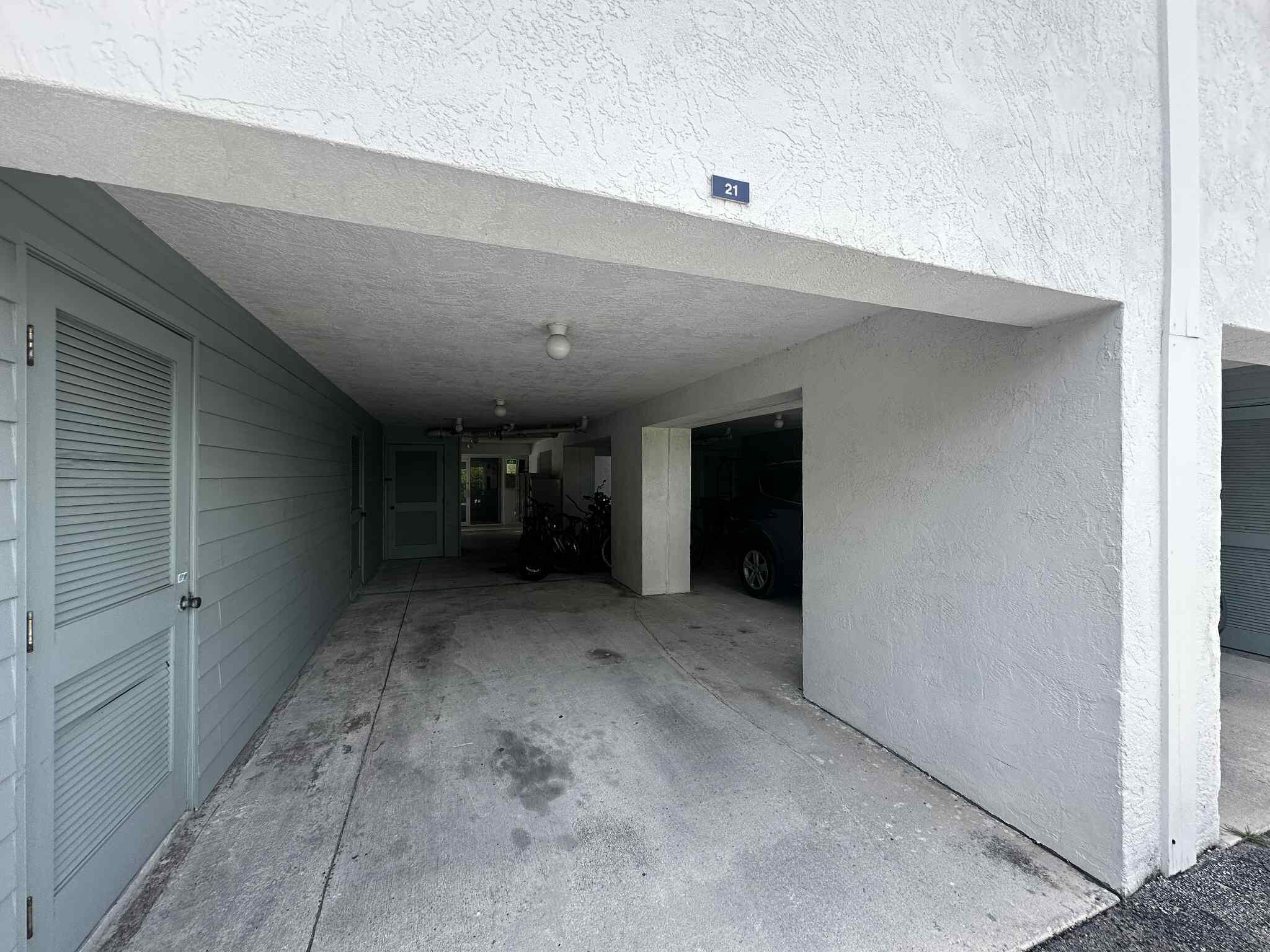 1901 S Roosevelt Boulevard Unit: 406W