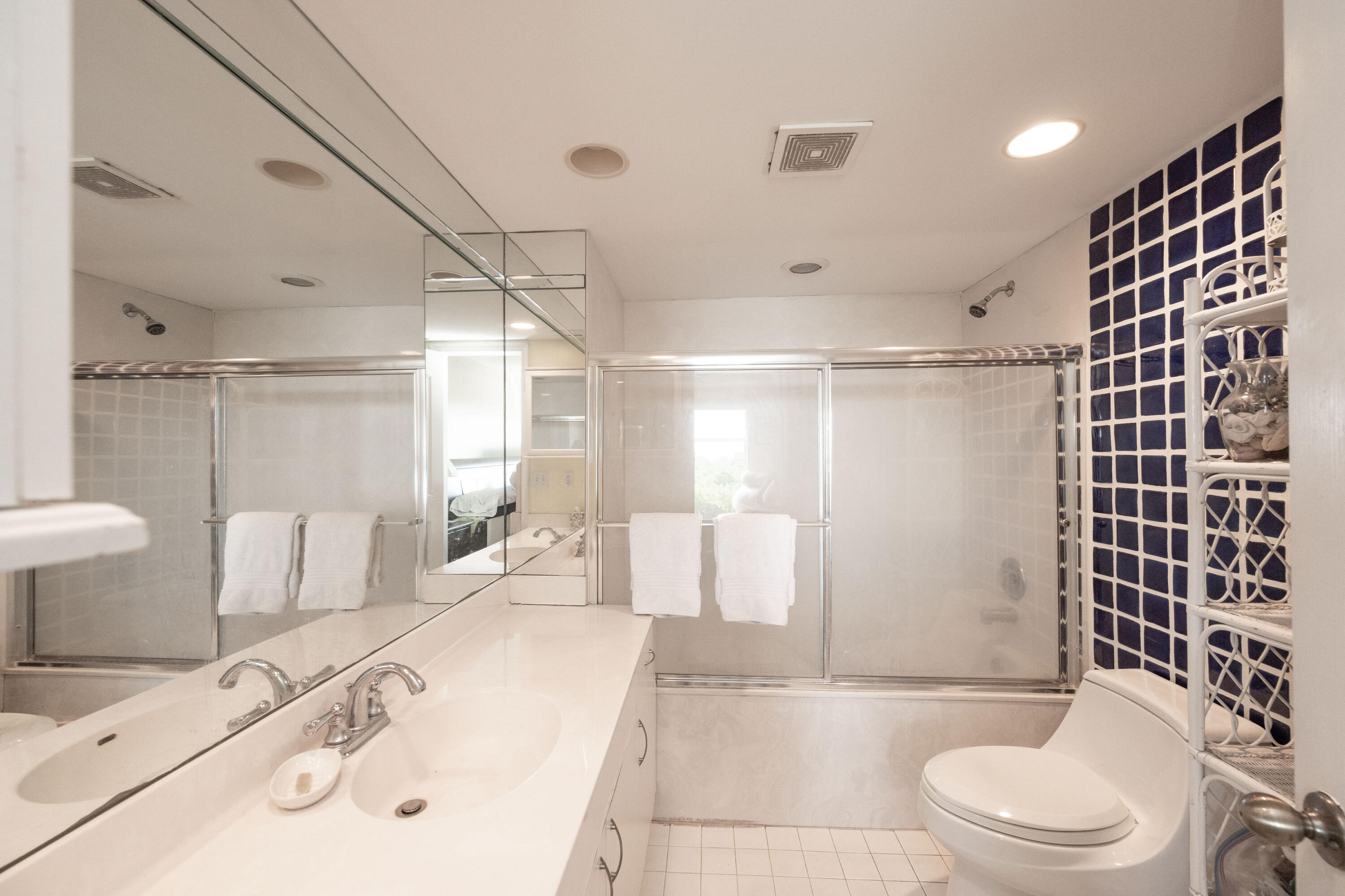 1901 S Roosevelt Boulevard Unit: 406W