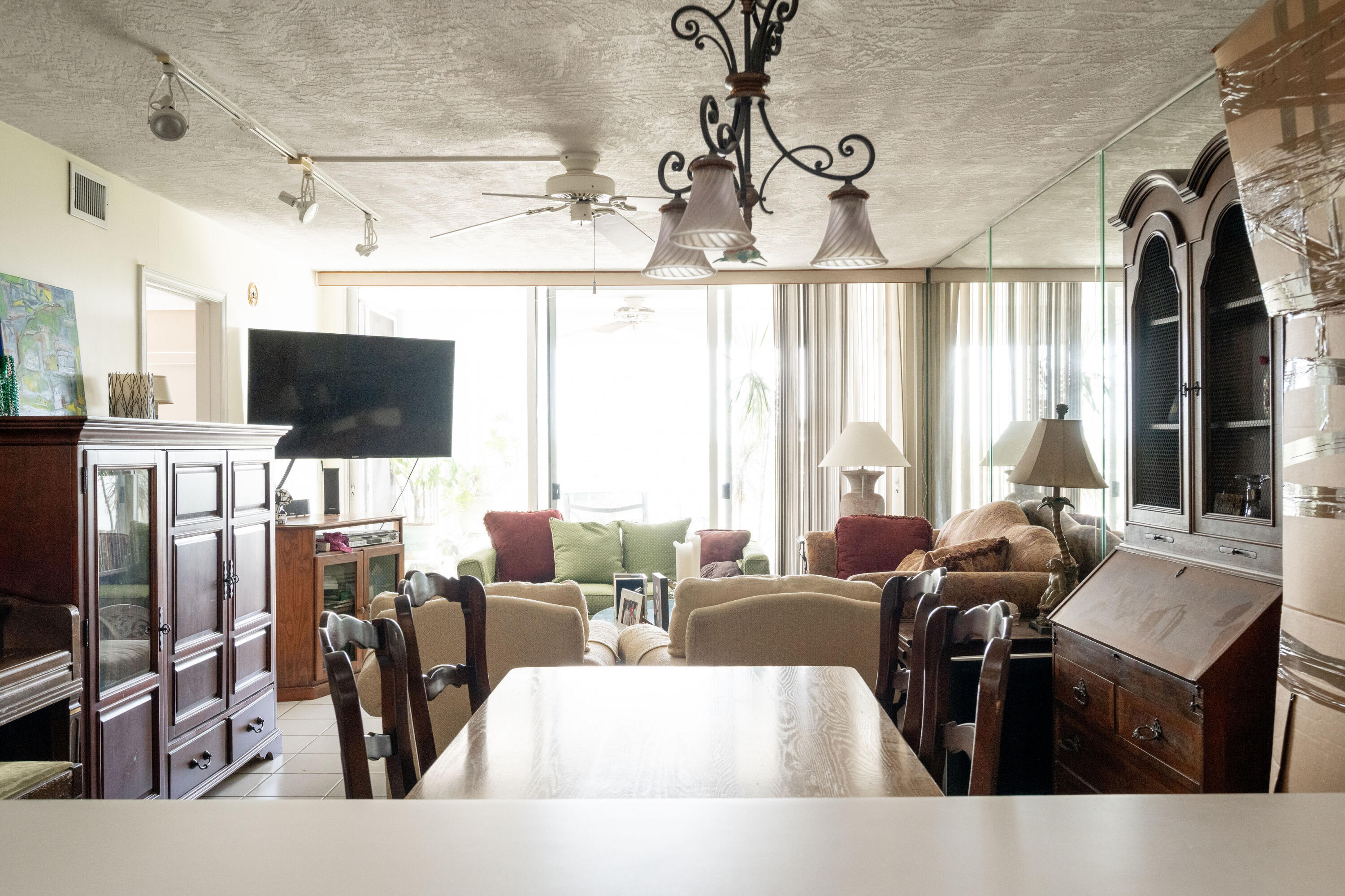 1901 S Roosevelt Boulevard Unit: 406W