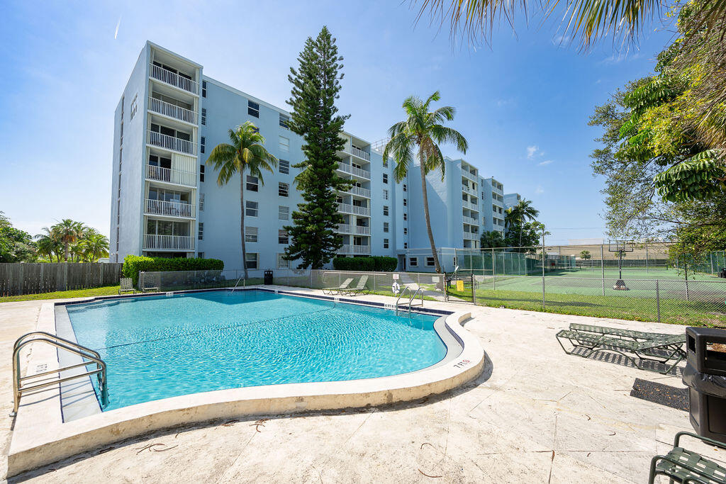 3312 Northside Drive Unit: 512