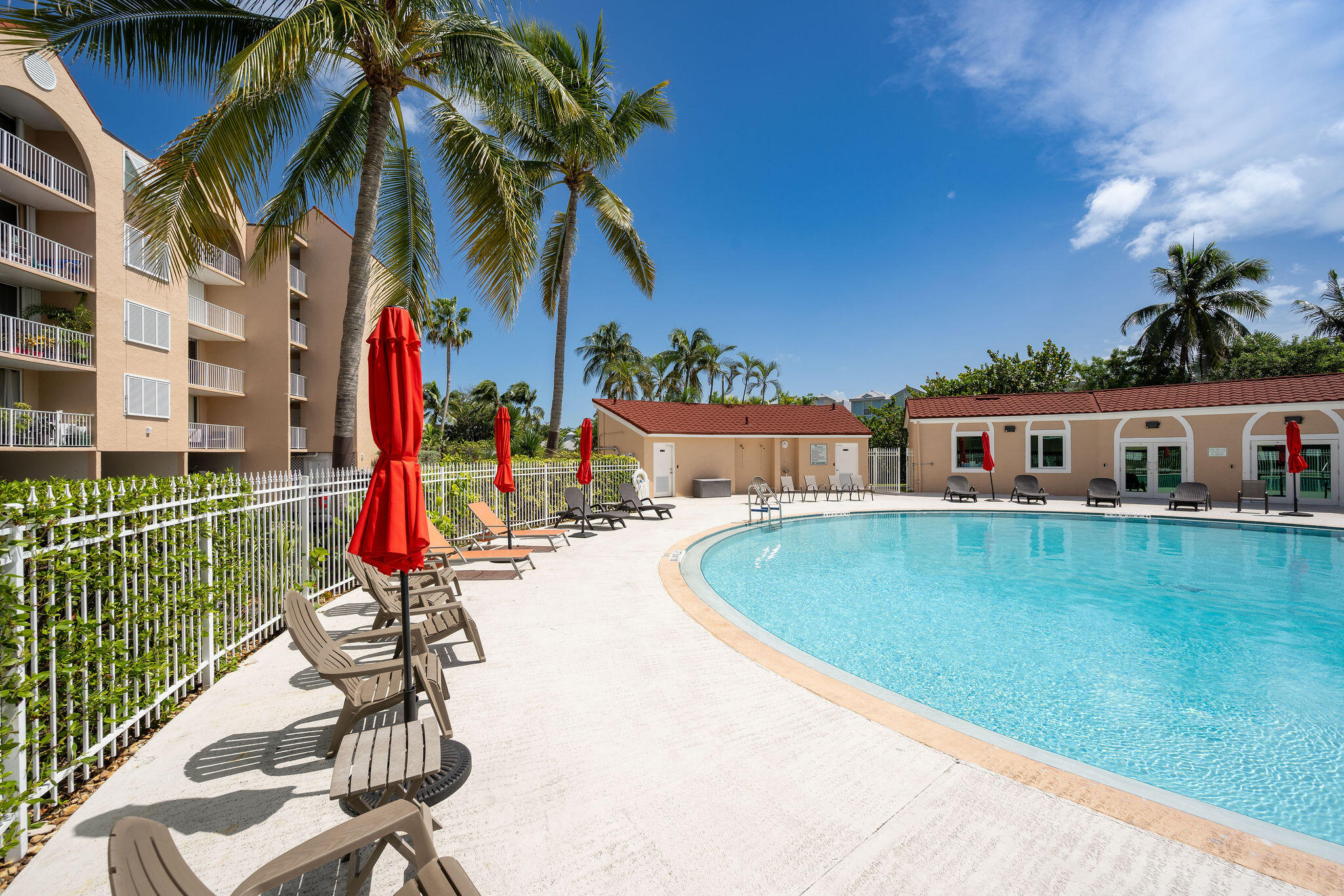 3930 S 3930 Roosevelt Boulevard Unit: S303