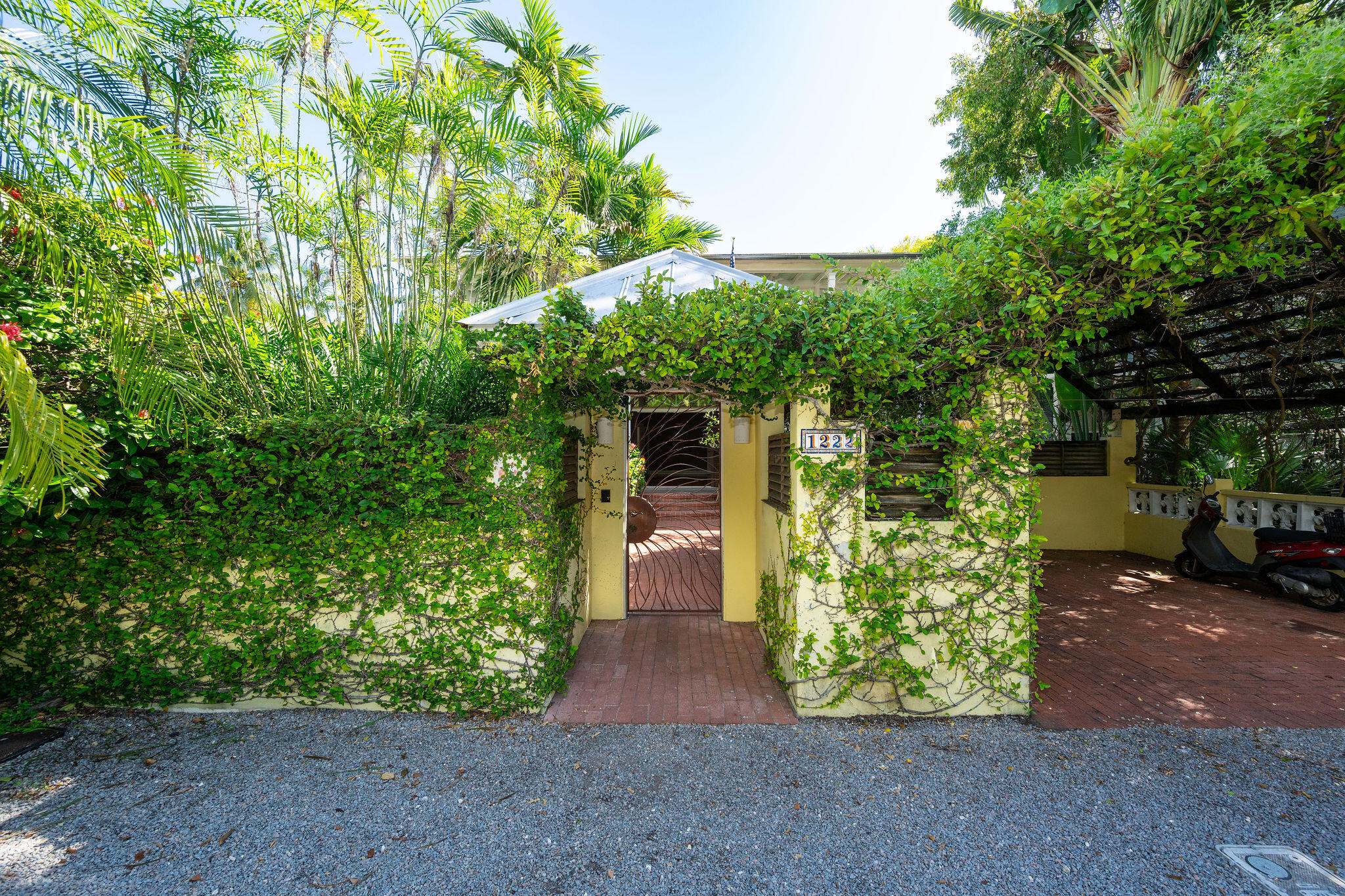 1222 Von Phister Street