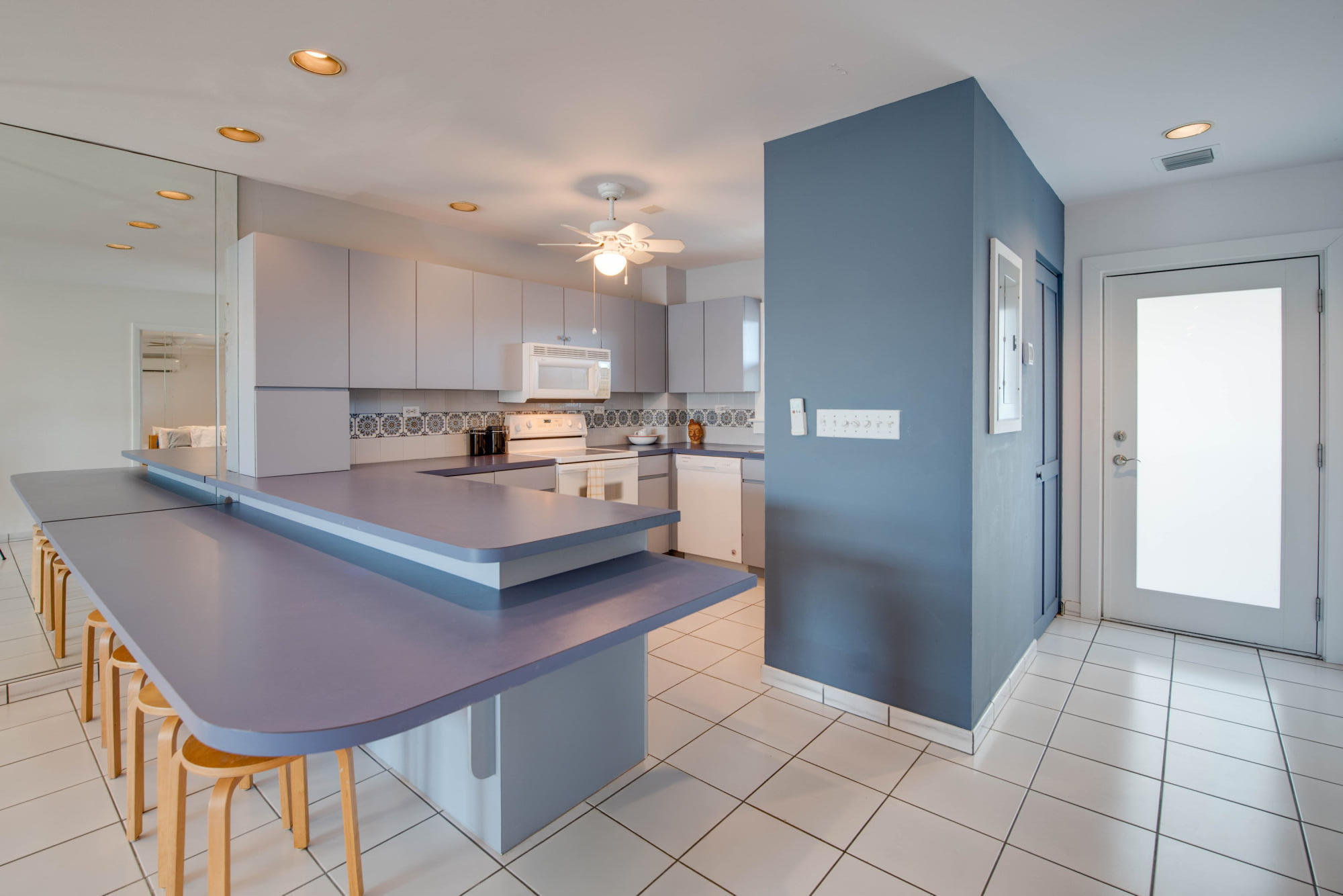 2601 S Roosevelt Boulevard 608B