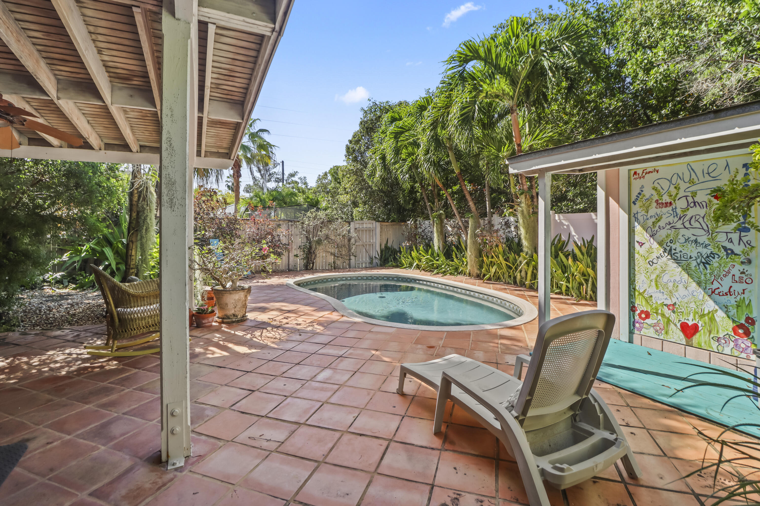 1406 Sunset Drive