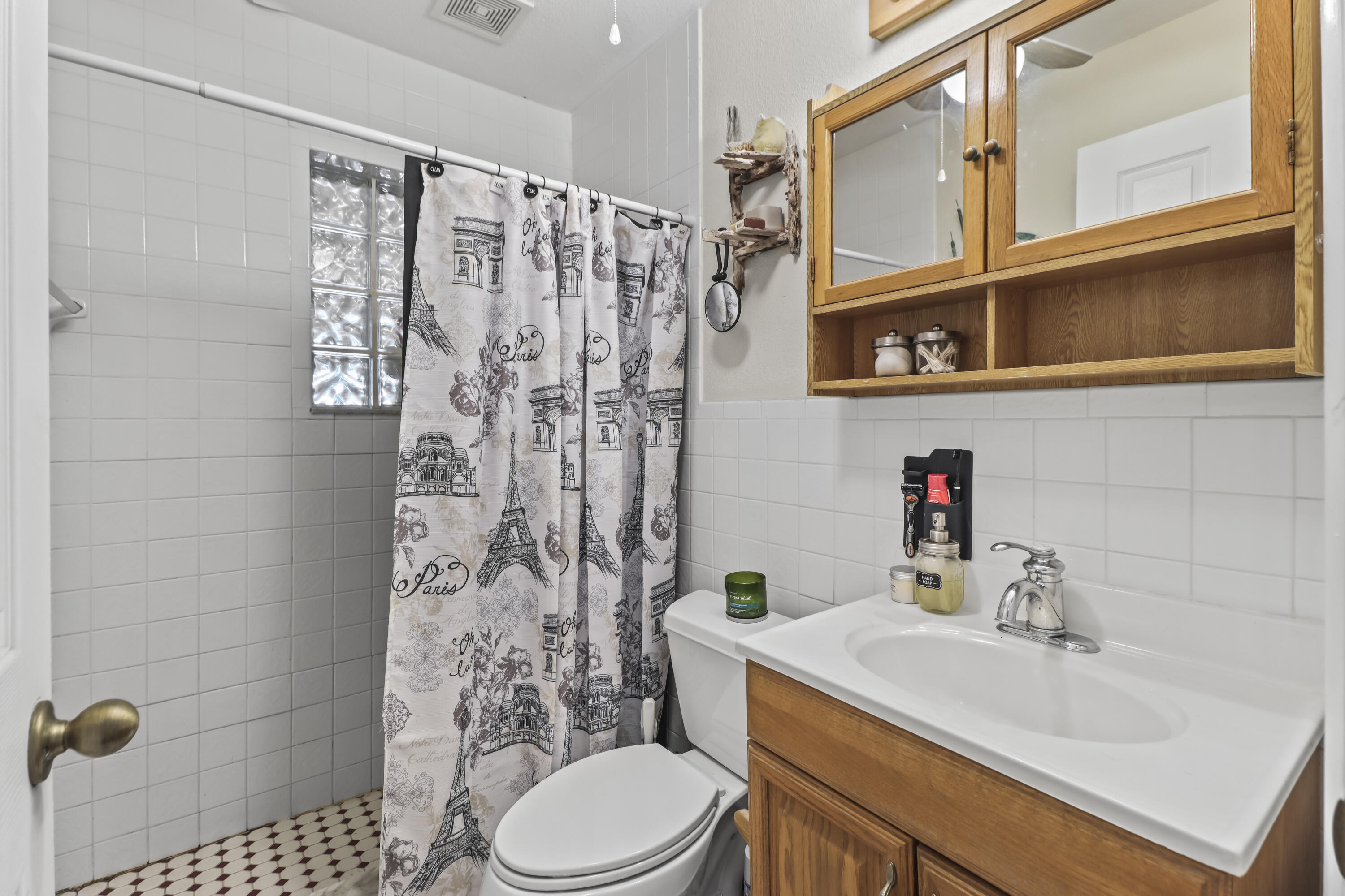 1406 Sunset Drive