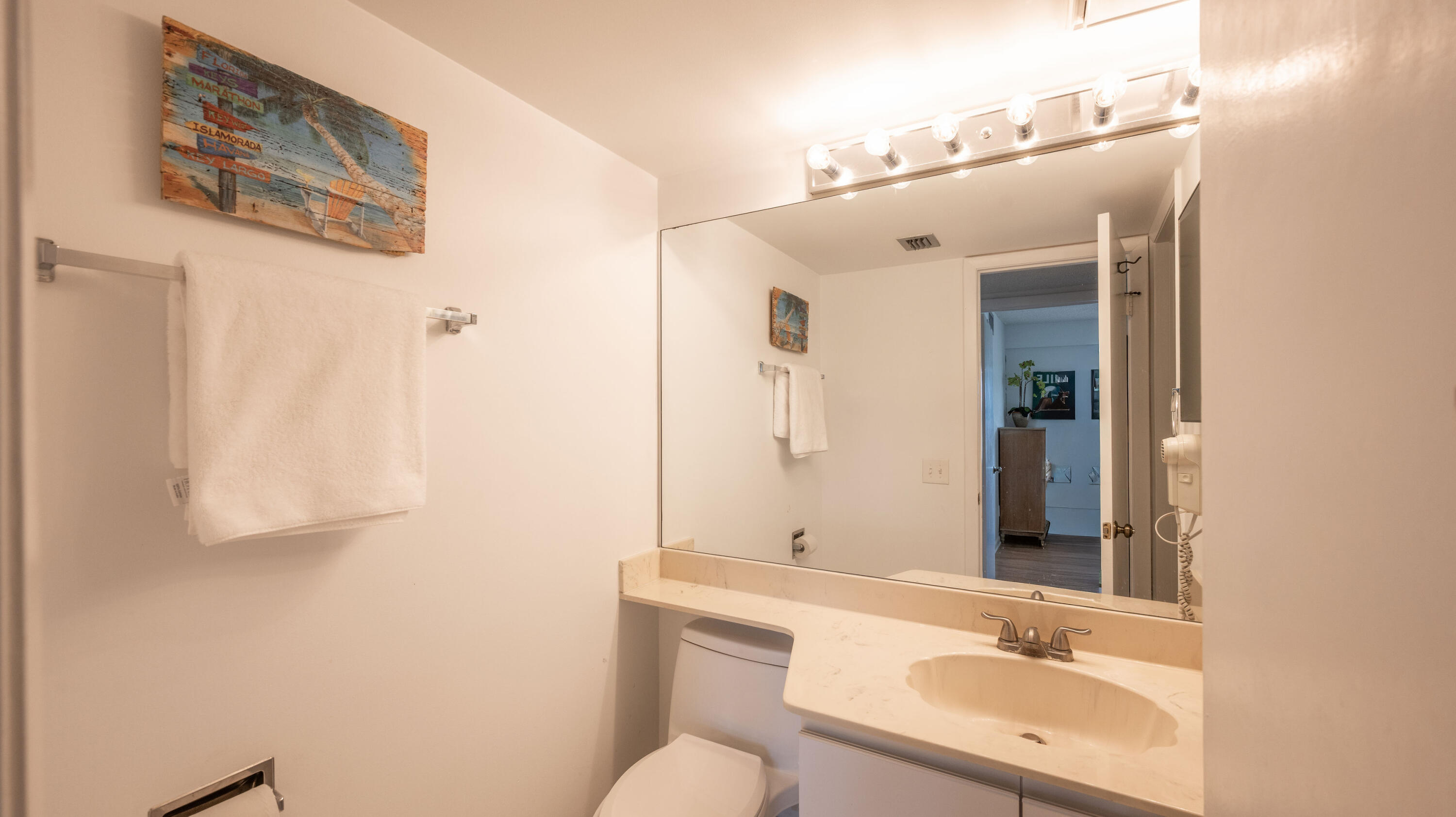 1901 S Roosevelt Boulevard Unit: 401N