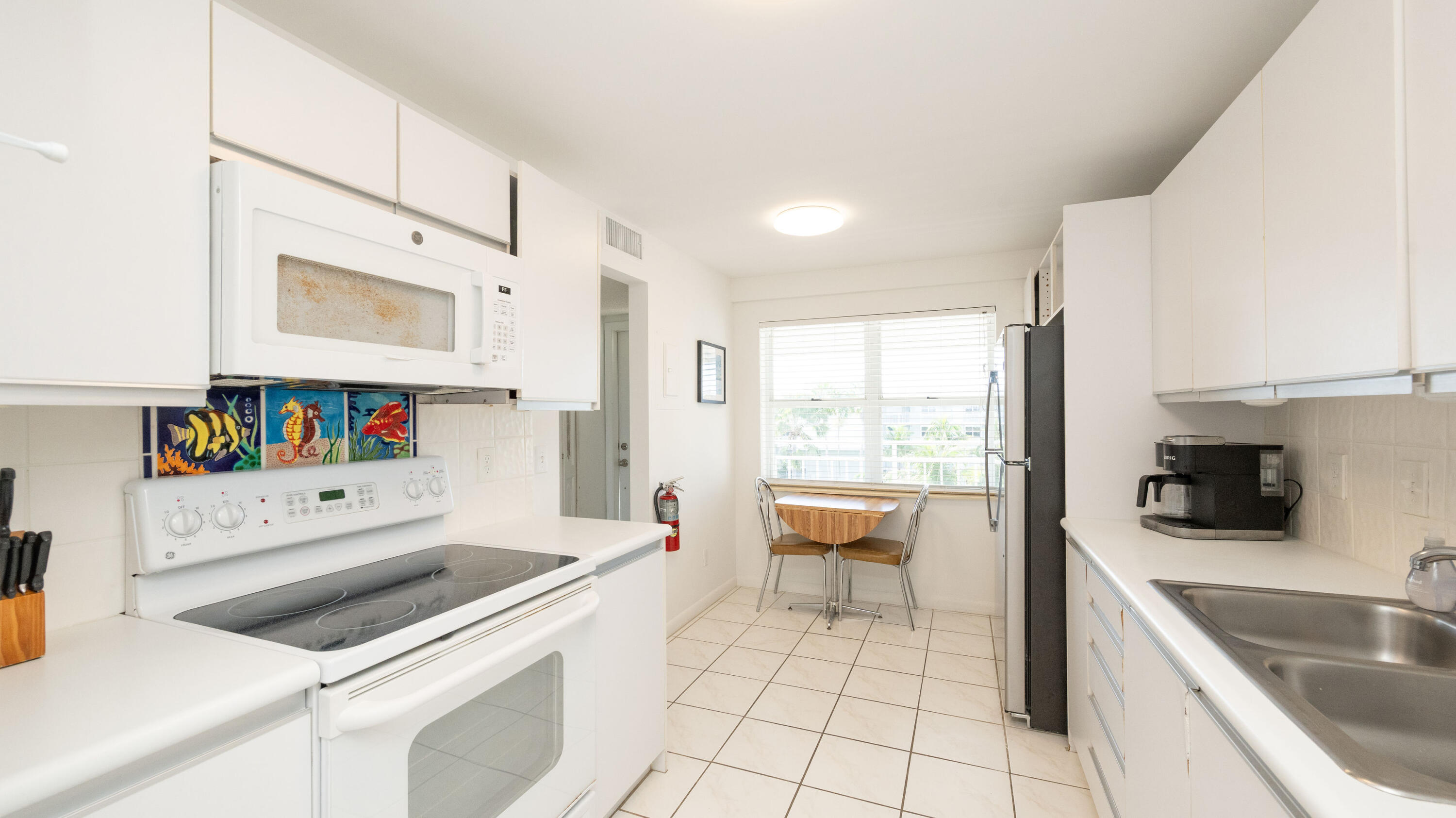 1901 S Roosevelt Boulevard Unit: 401N