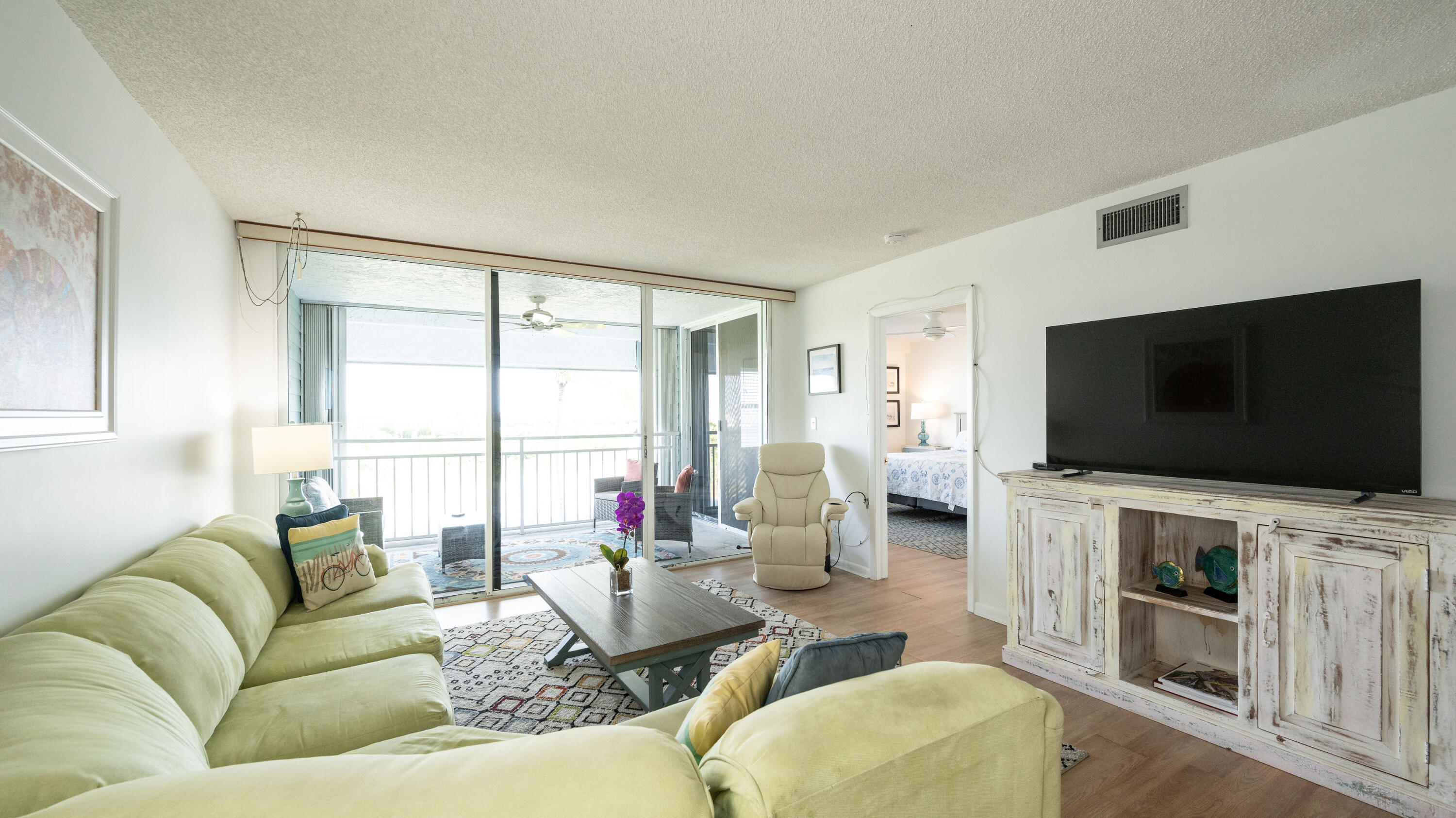 1901 S Roosevelt Boulevard Unit: 401N