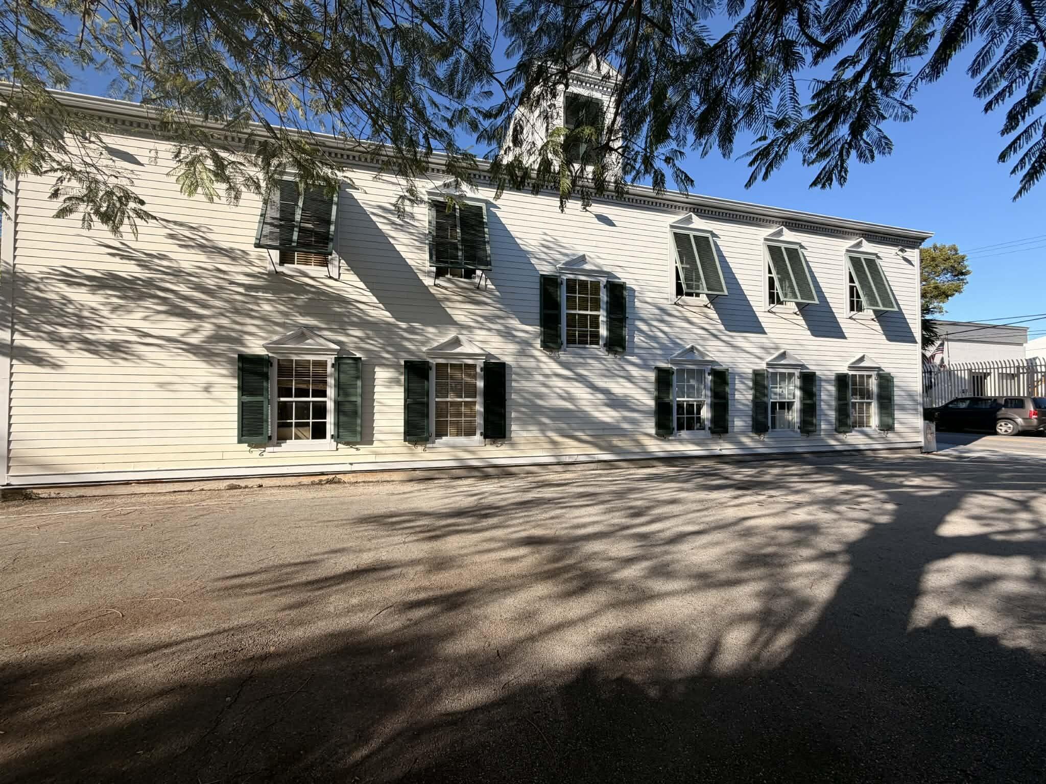 302 Southard Street Unit: 106