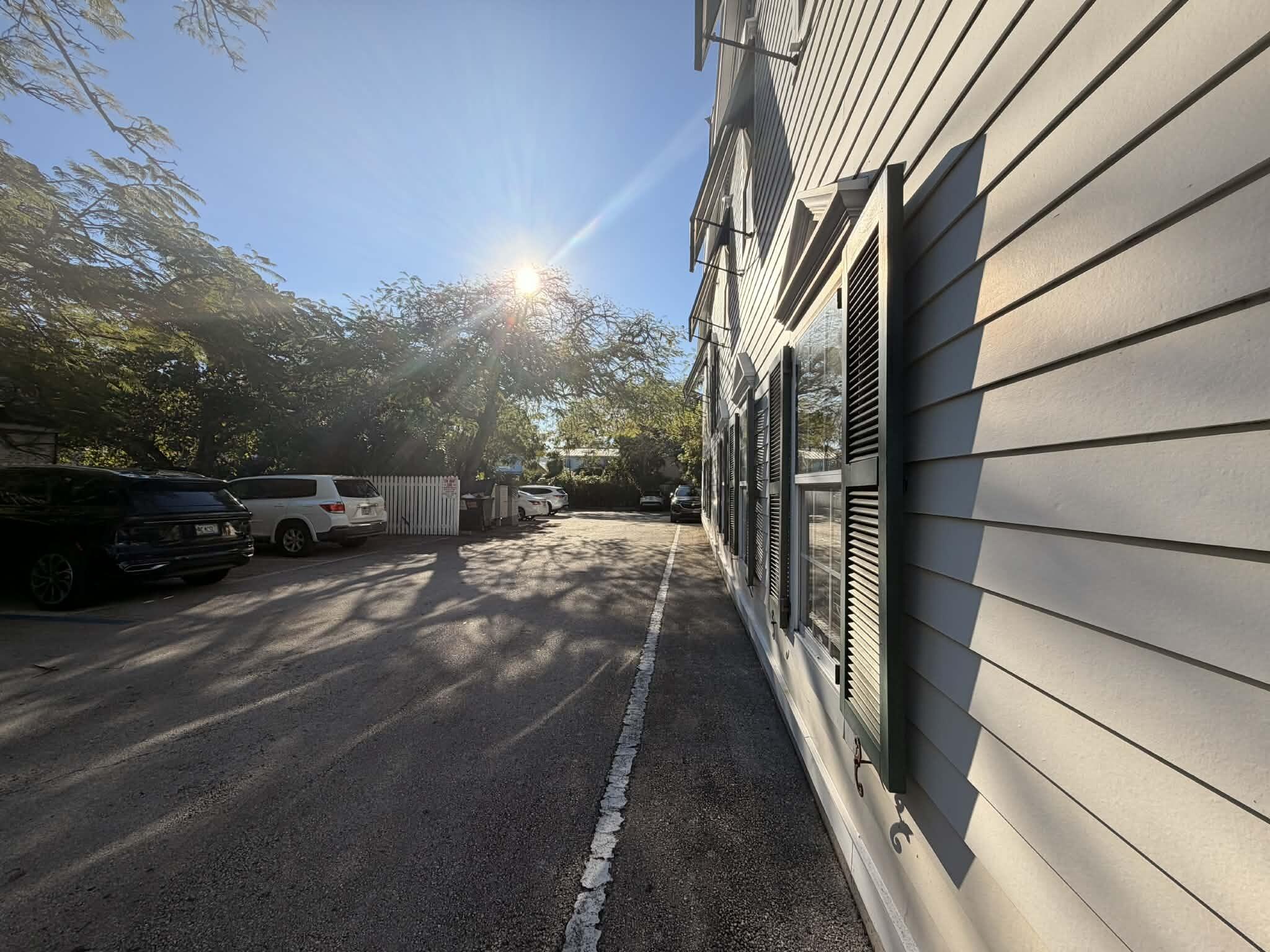 302 Southard Street Unit: 106