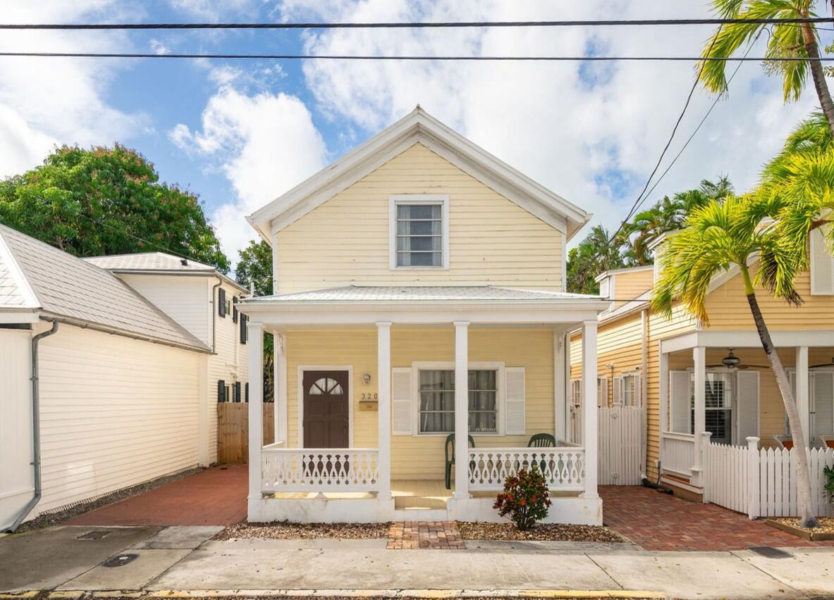 320 Margaret Street