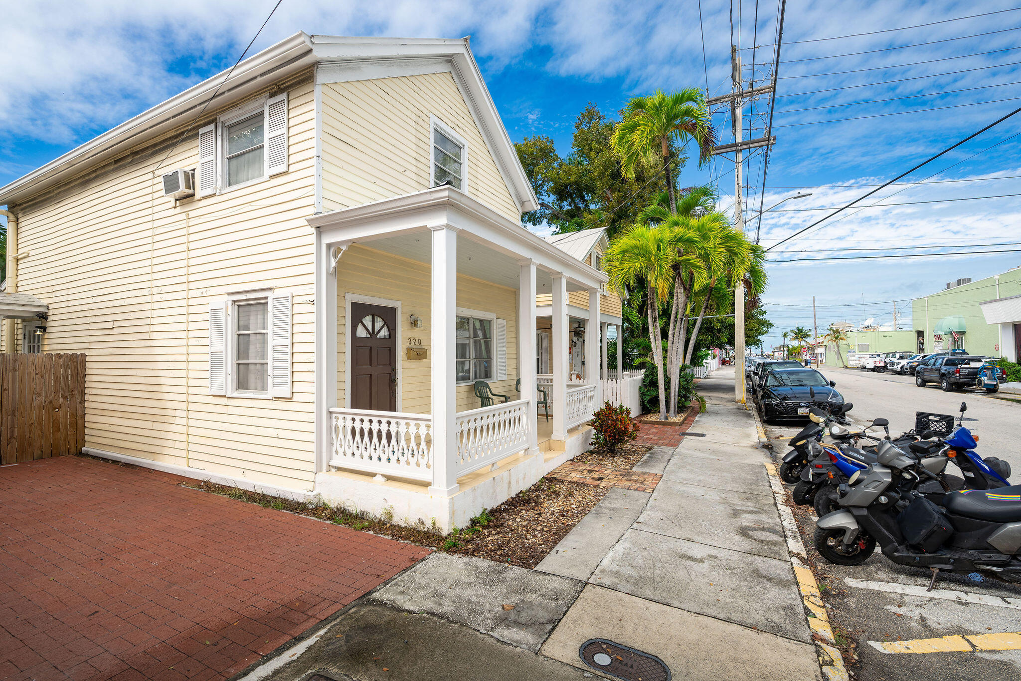 320 Margaret Street