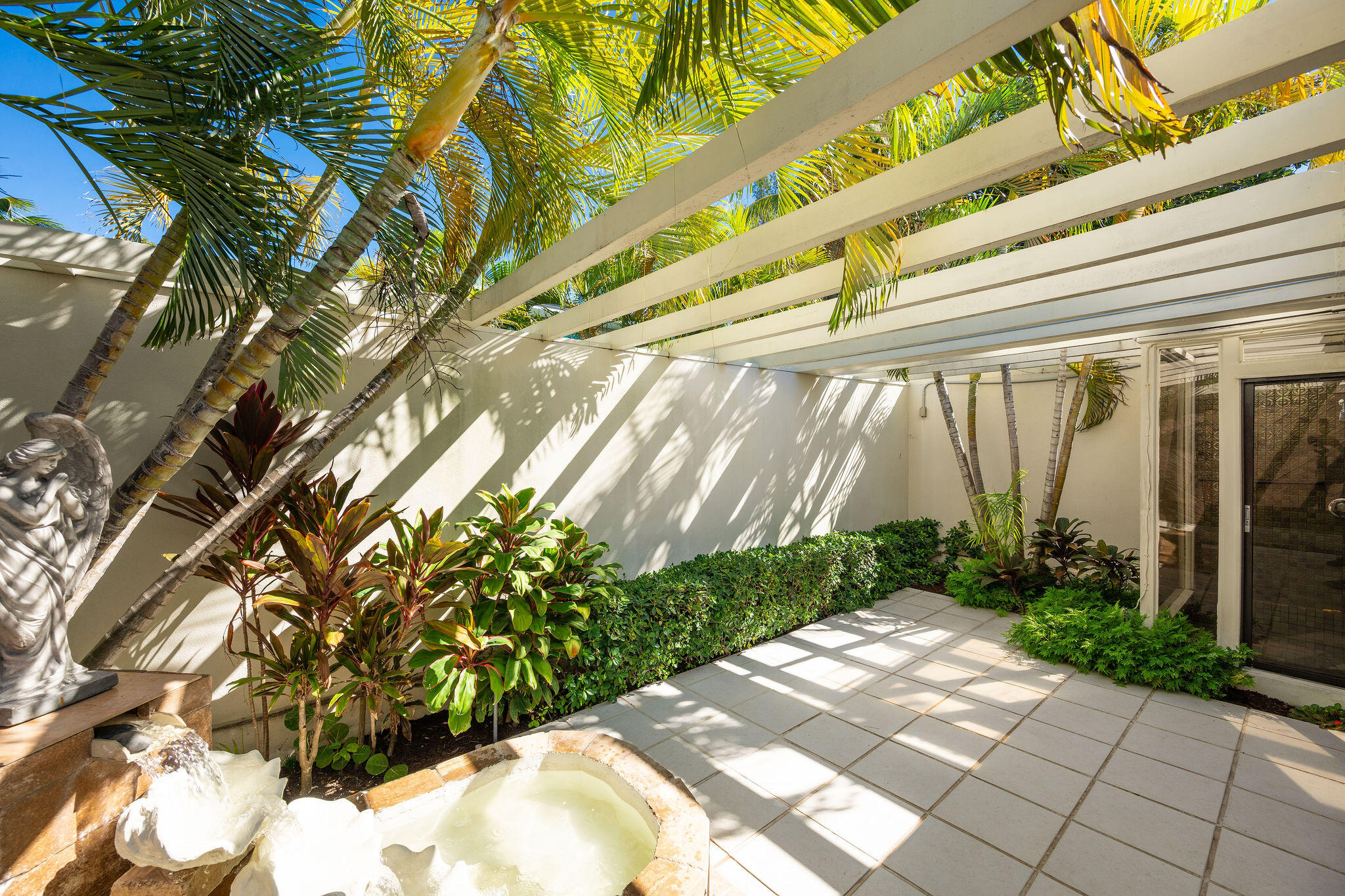 1600 Patricia Street