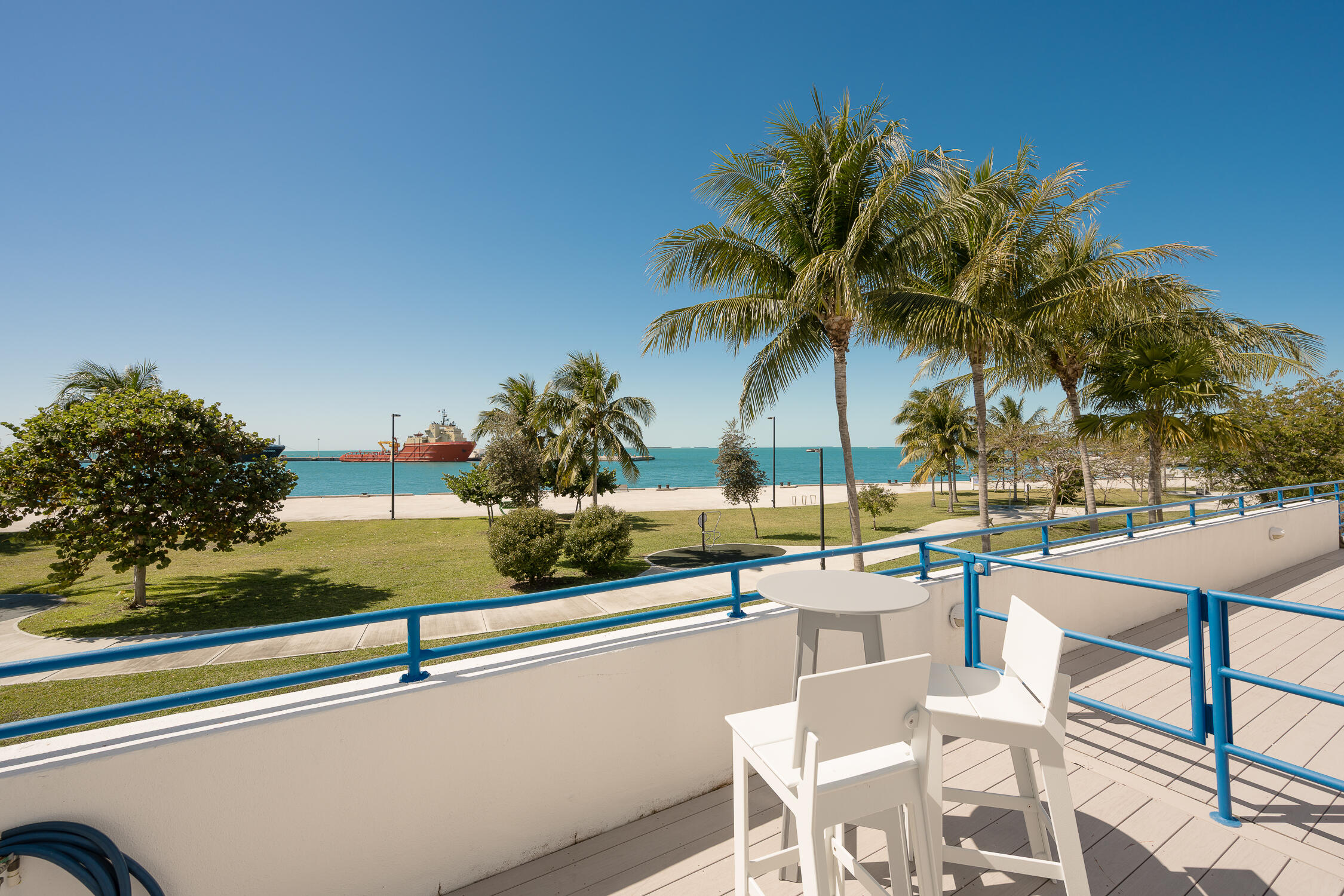 105 Front Street Unit: 122