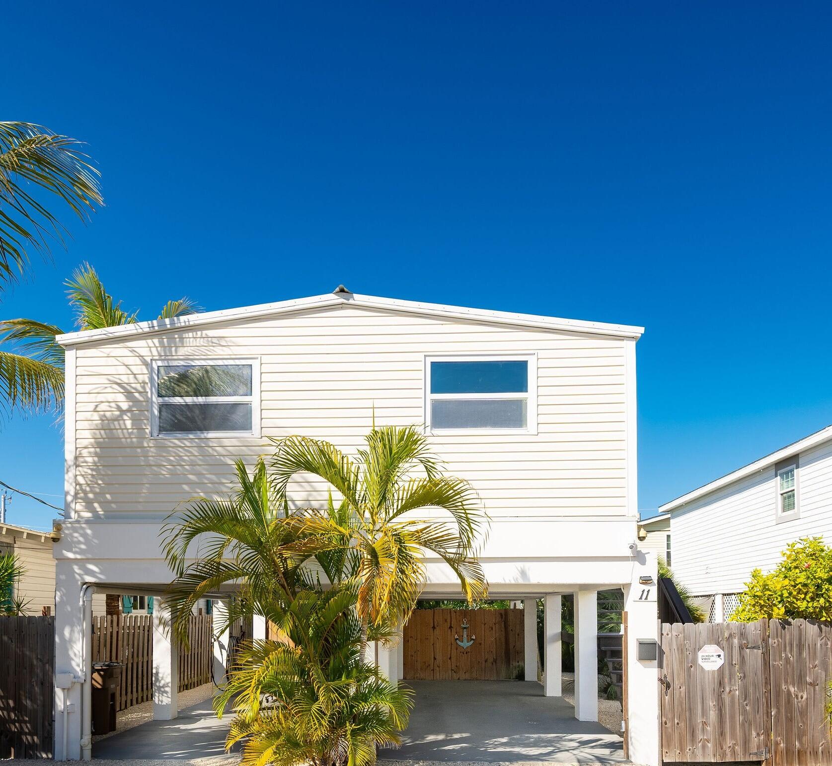 11 El Monte Lane