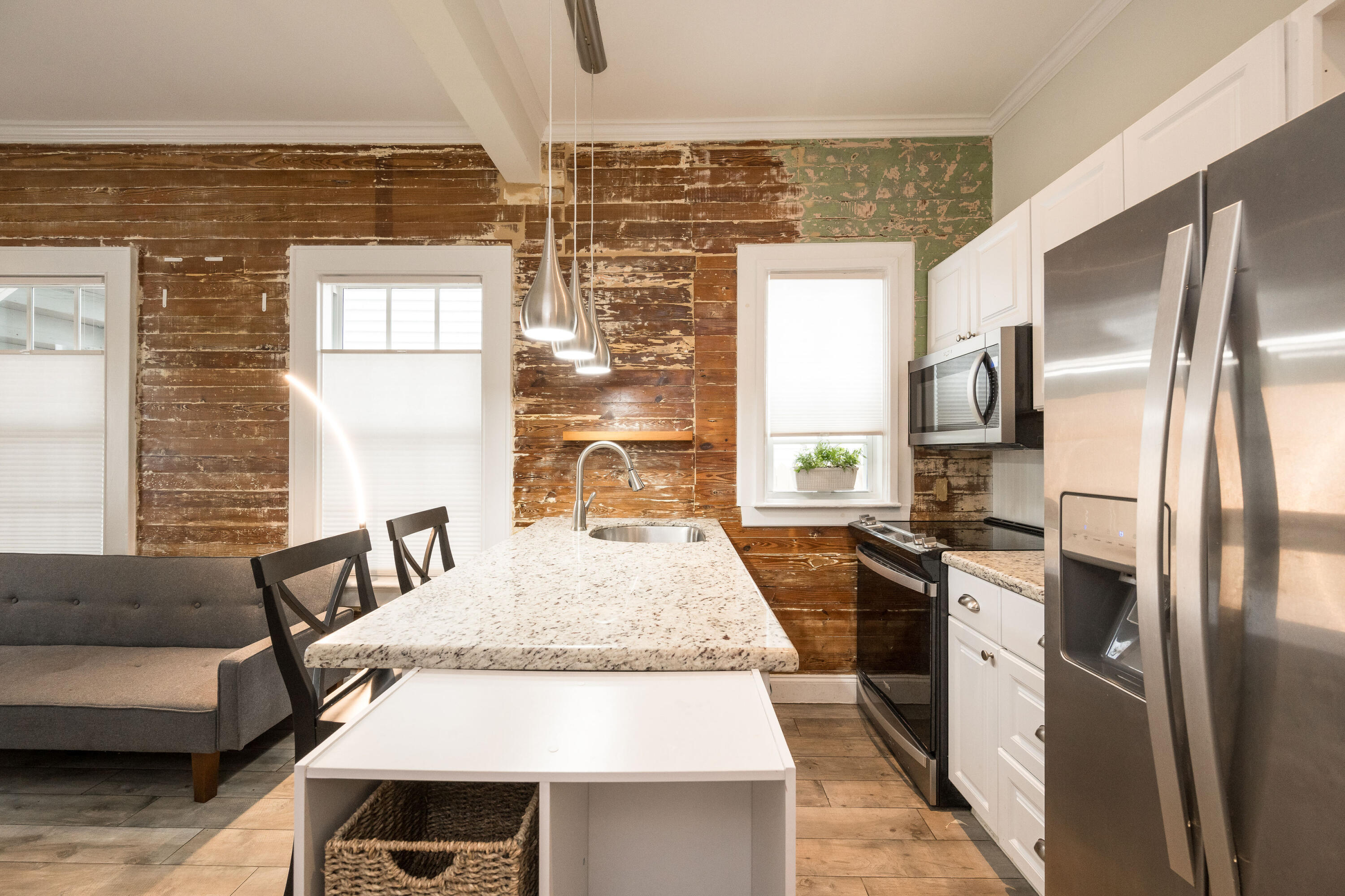 1411 Truman Avenue Unit: APT 1