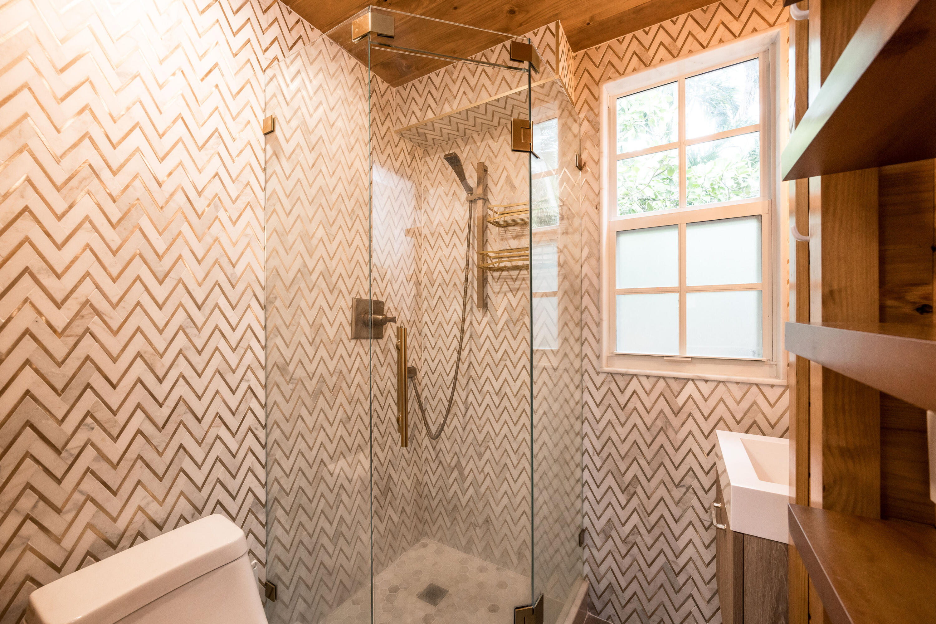 1411 Truman Avenue Unit: APT 1