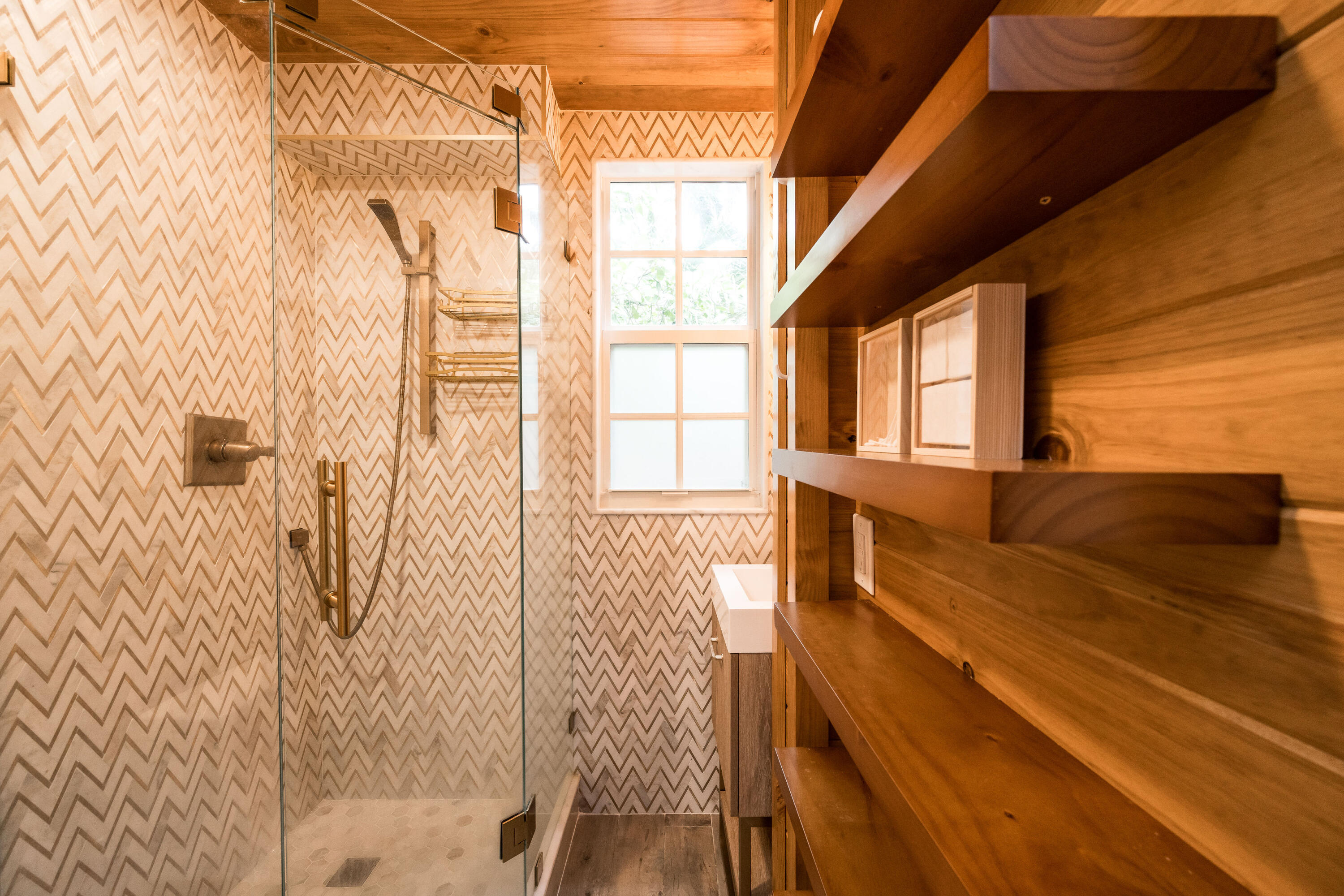 1411 Truman Avenue Unit: APT 1