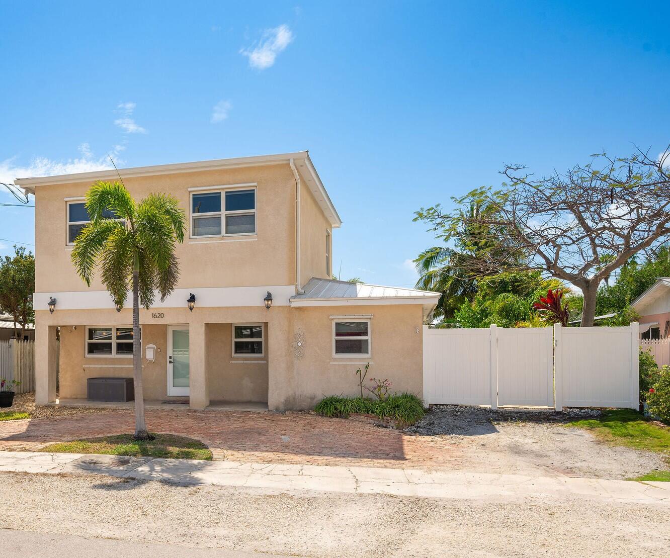 1620 Jamaica Drive