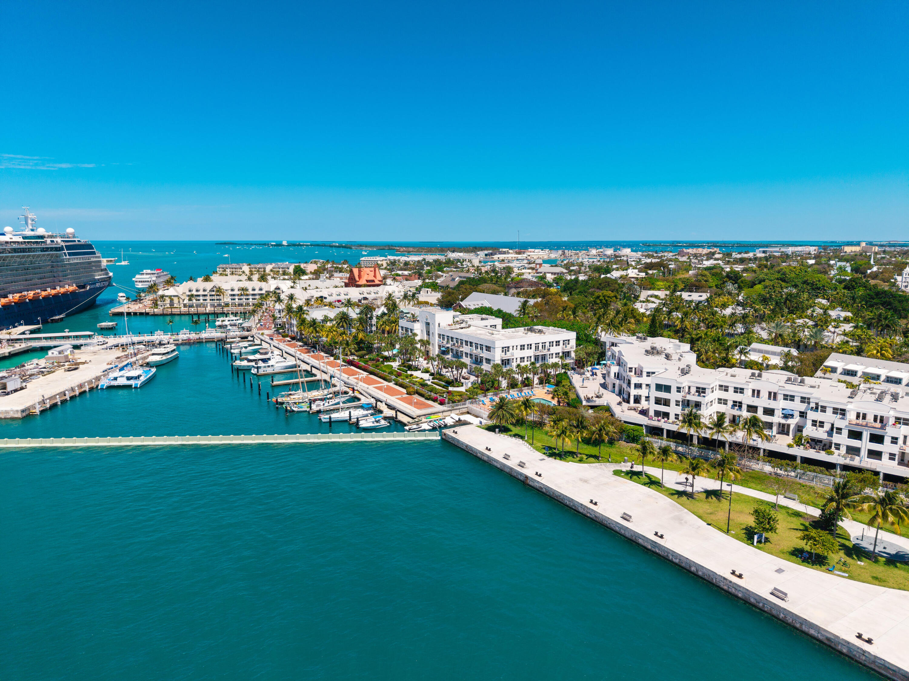 115 Front Street Unit: APT 102