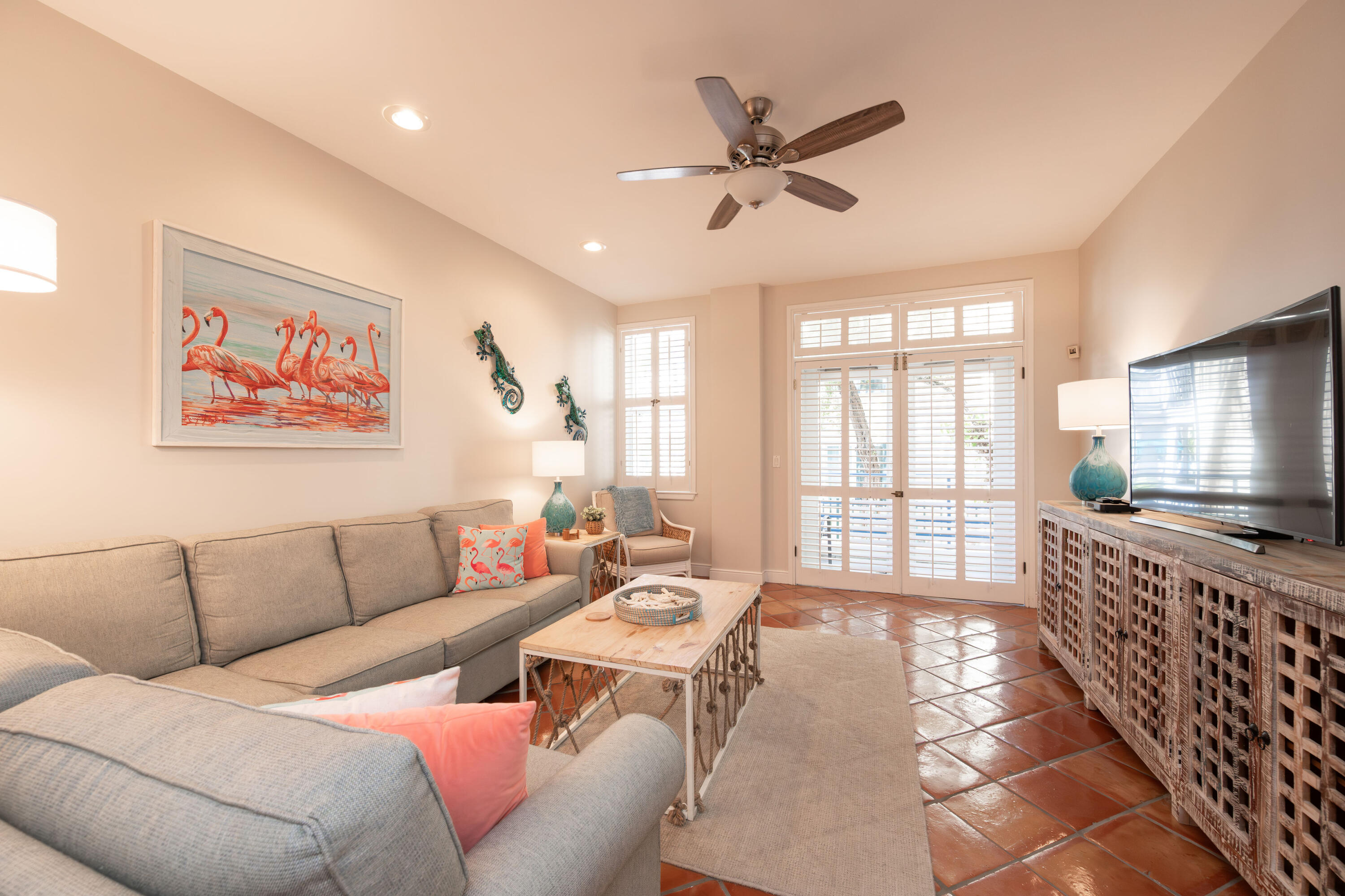 115 Front Street Unit: APT 102