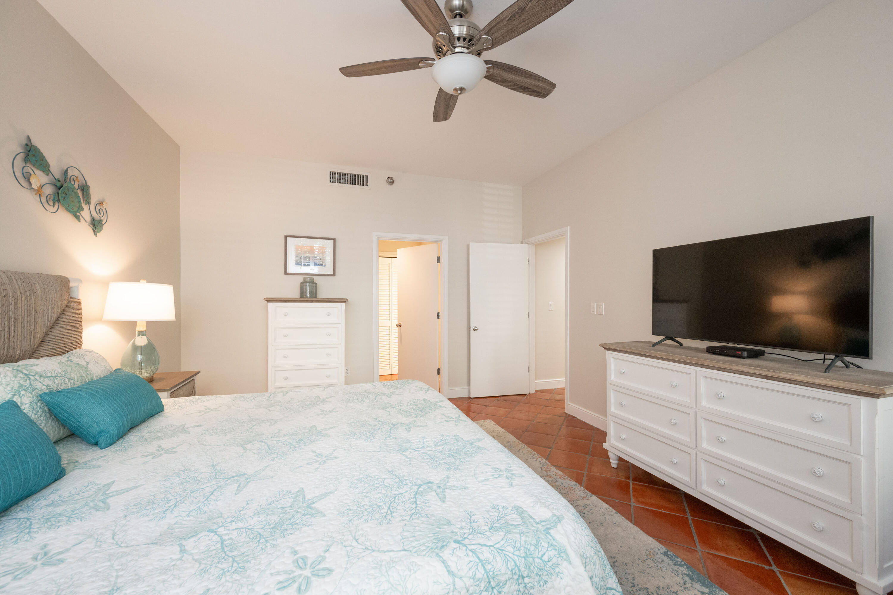 115 Front Street Unit: APT 102