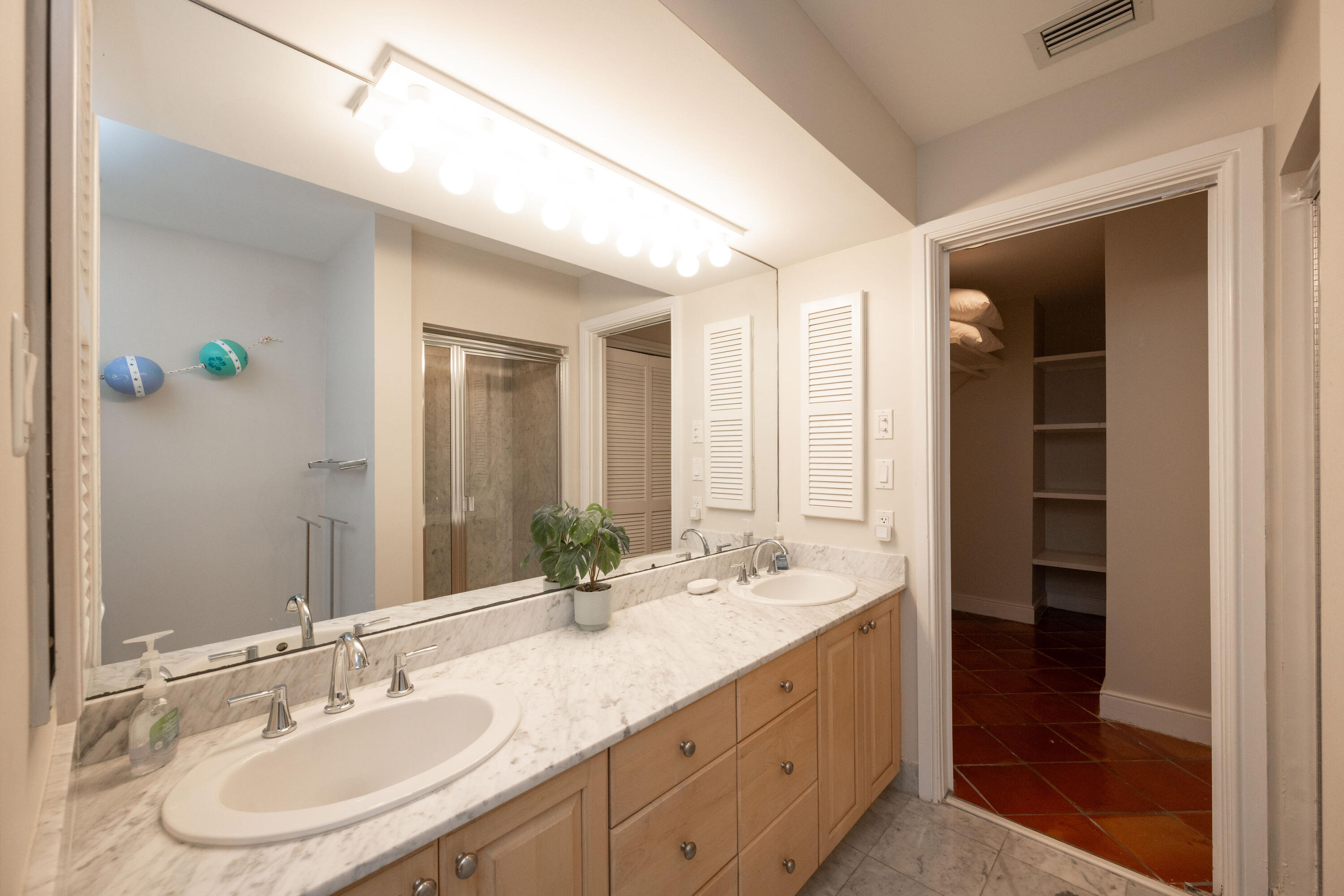 115 Front Street Unit: APT 102