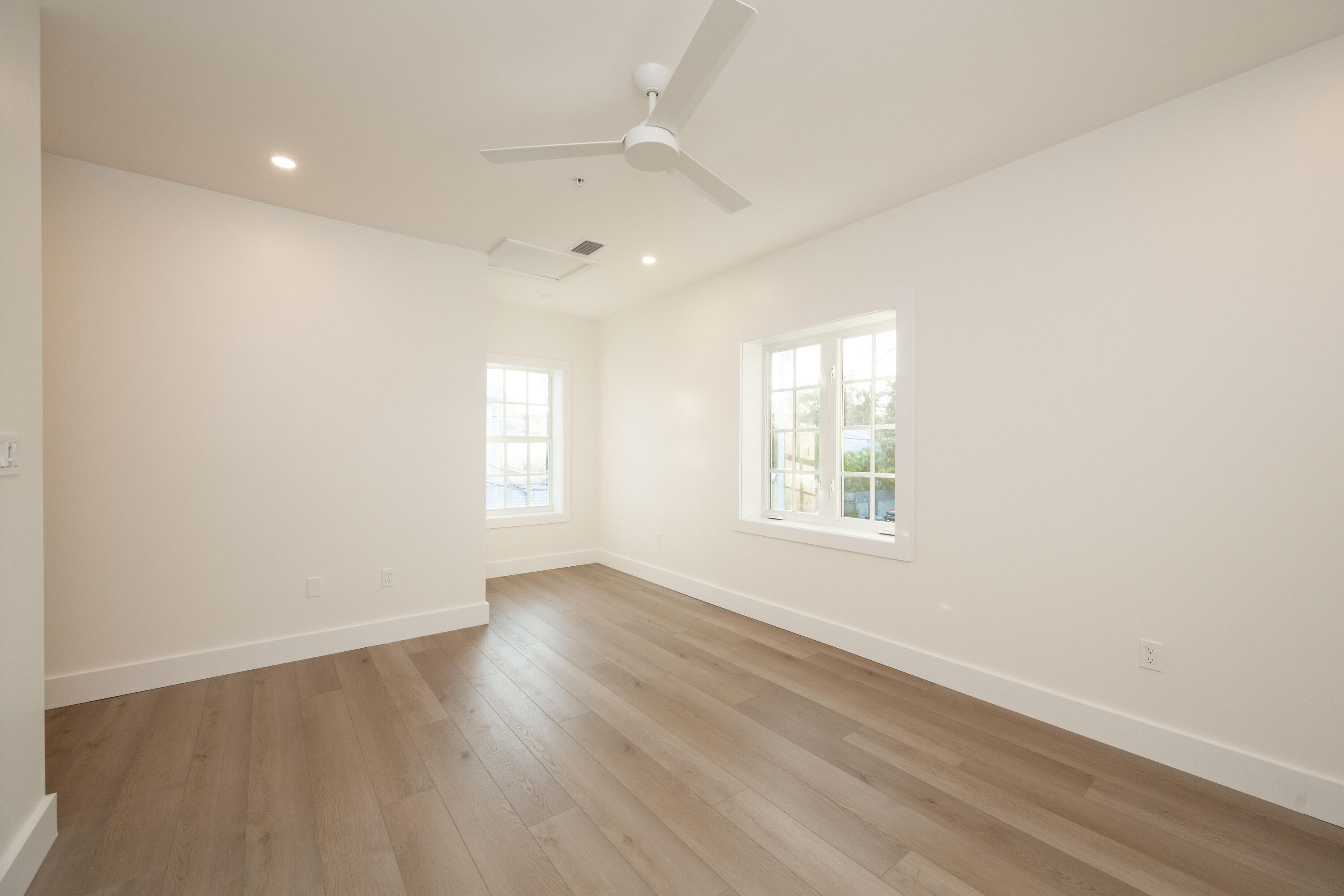 1110 Truman Avenue Unit: UP