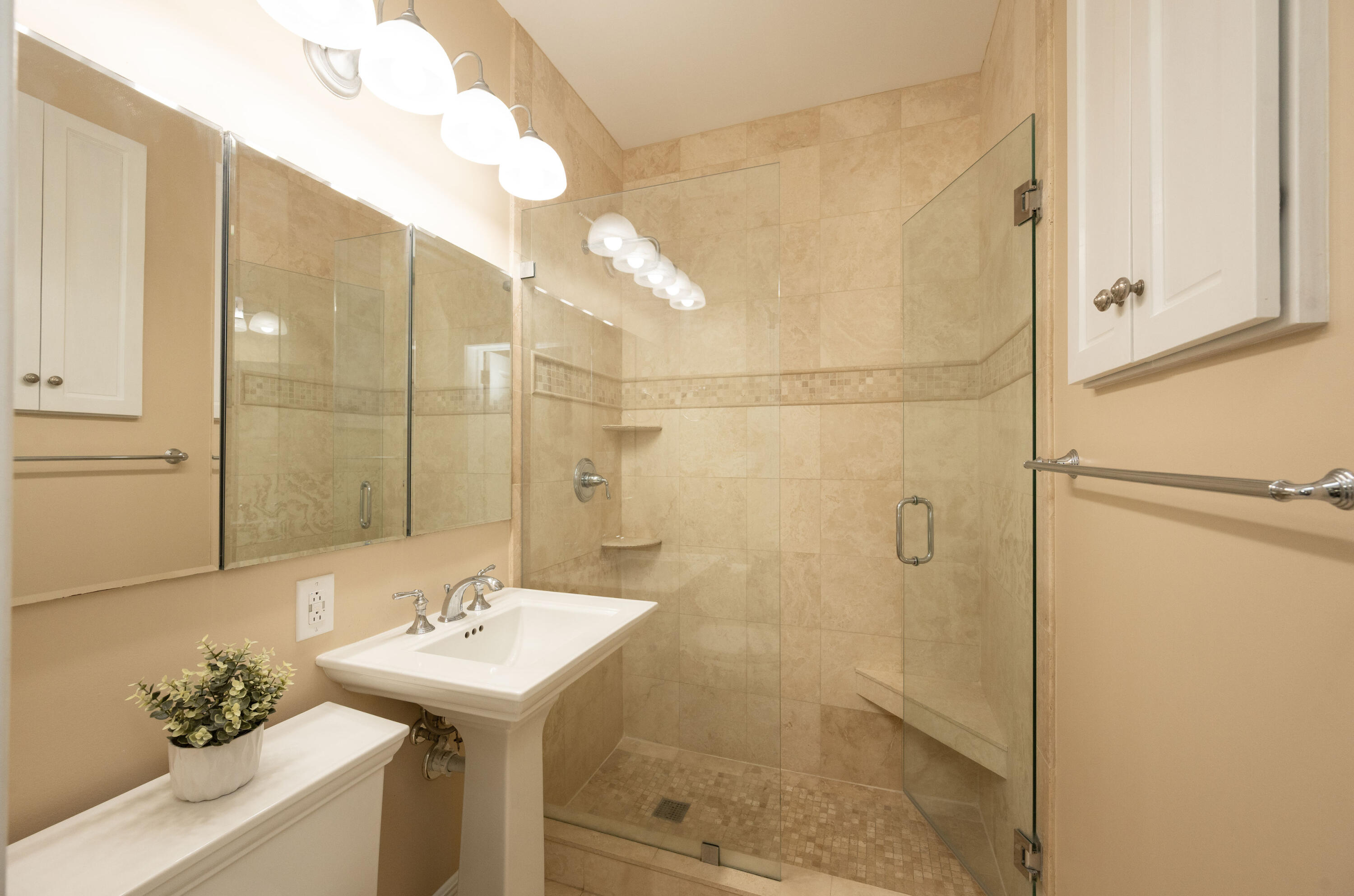 1516 17th Terrace