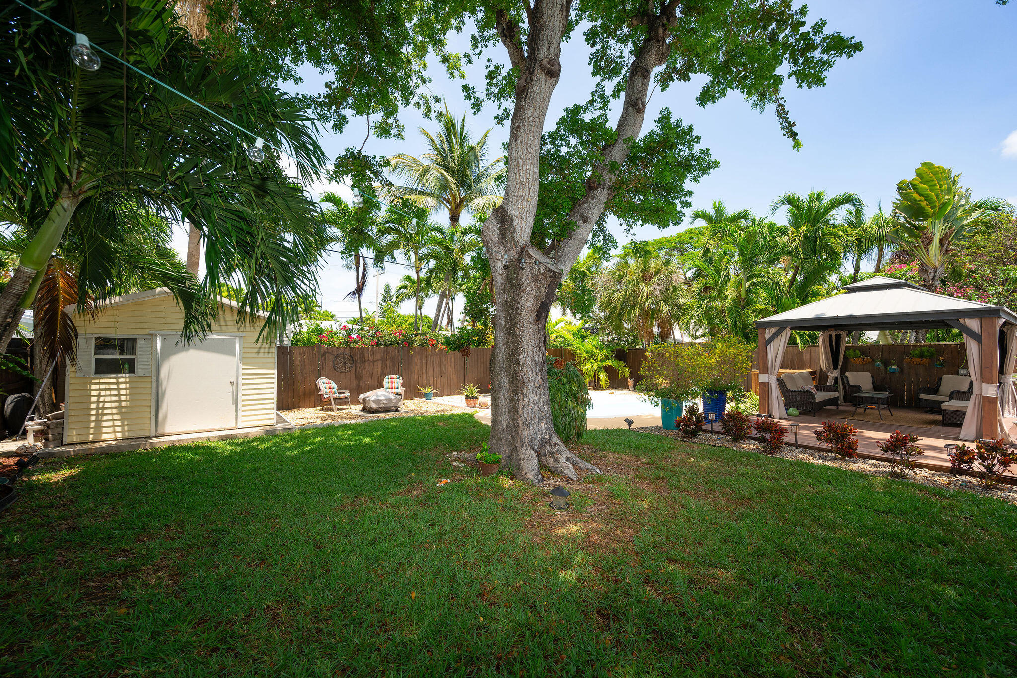 2417 Linda Avenue