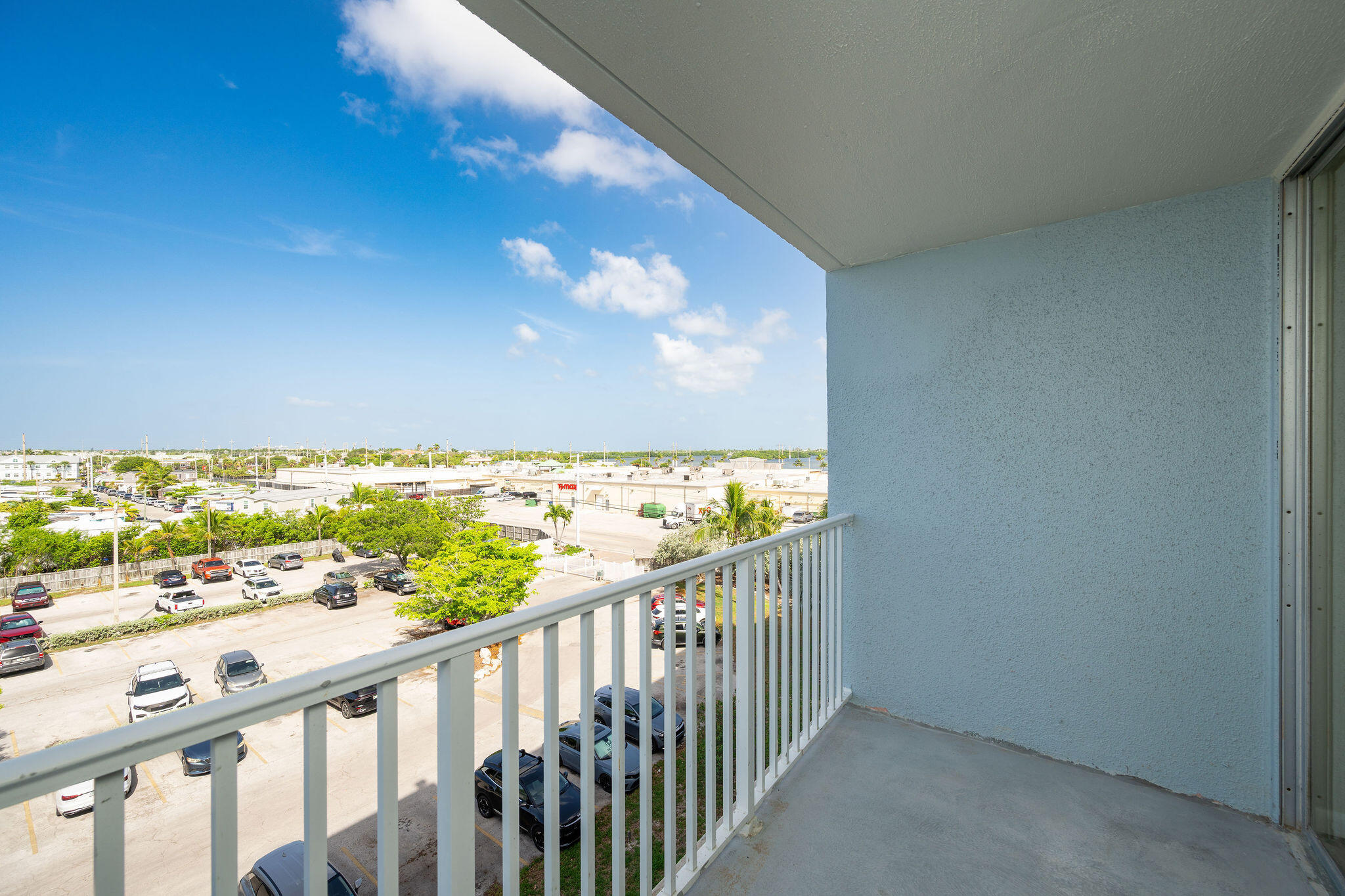 3312 Northside Drive APT 504