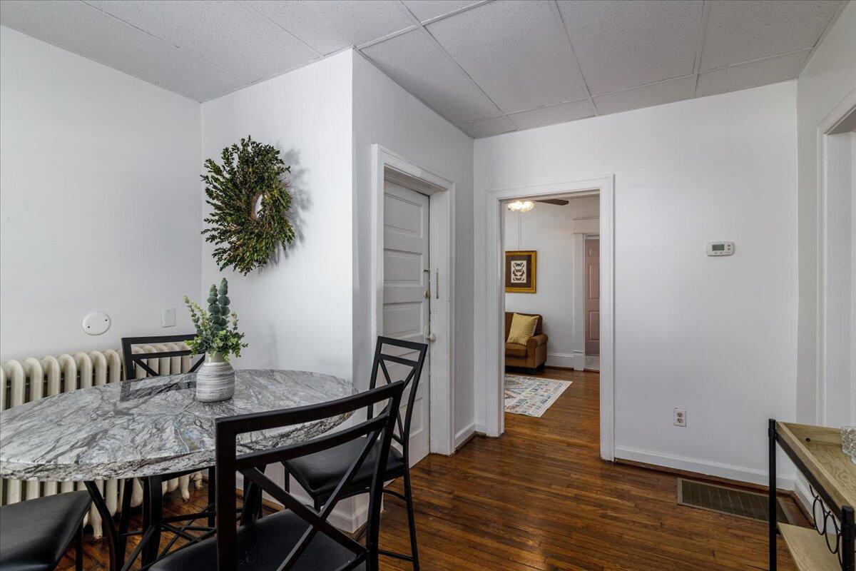 350 Mountain AVE SW