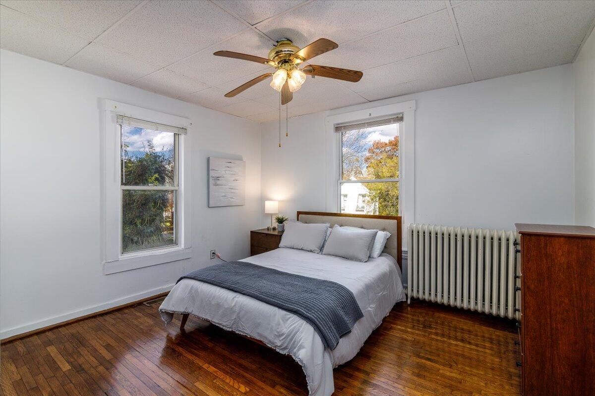 350 Mountain AVE SW