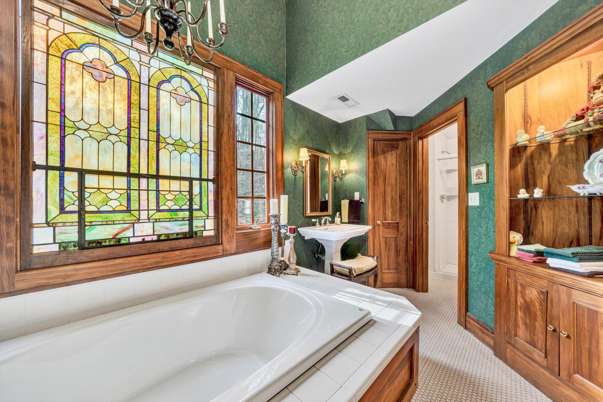 5122 Old Virginia Springs RD