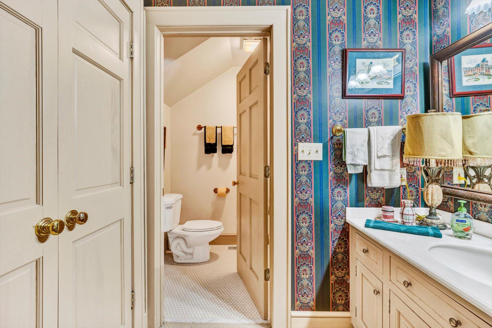 5122 Old Virginia Springs RD