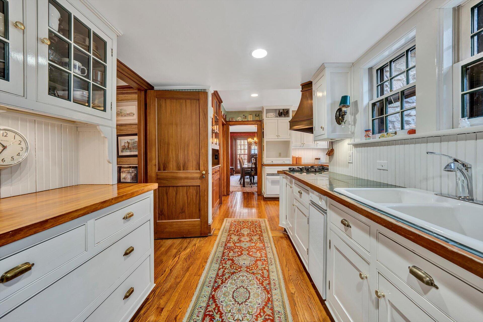 5122 Old Virginia Springs RD
