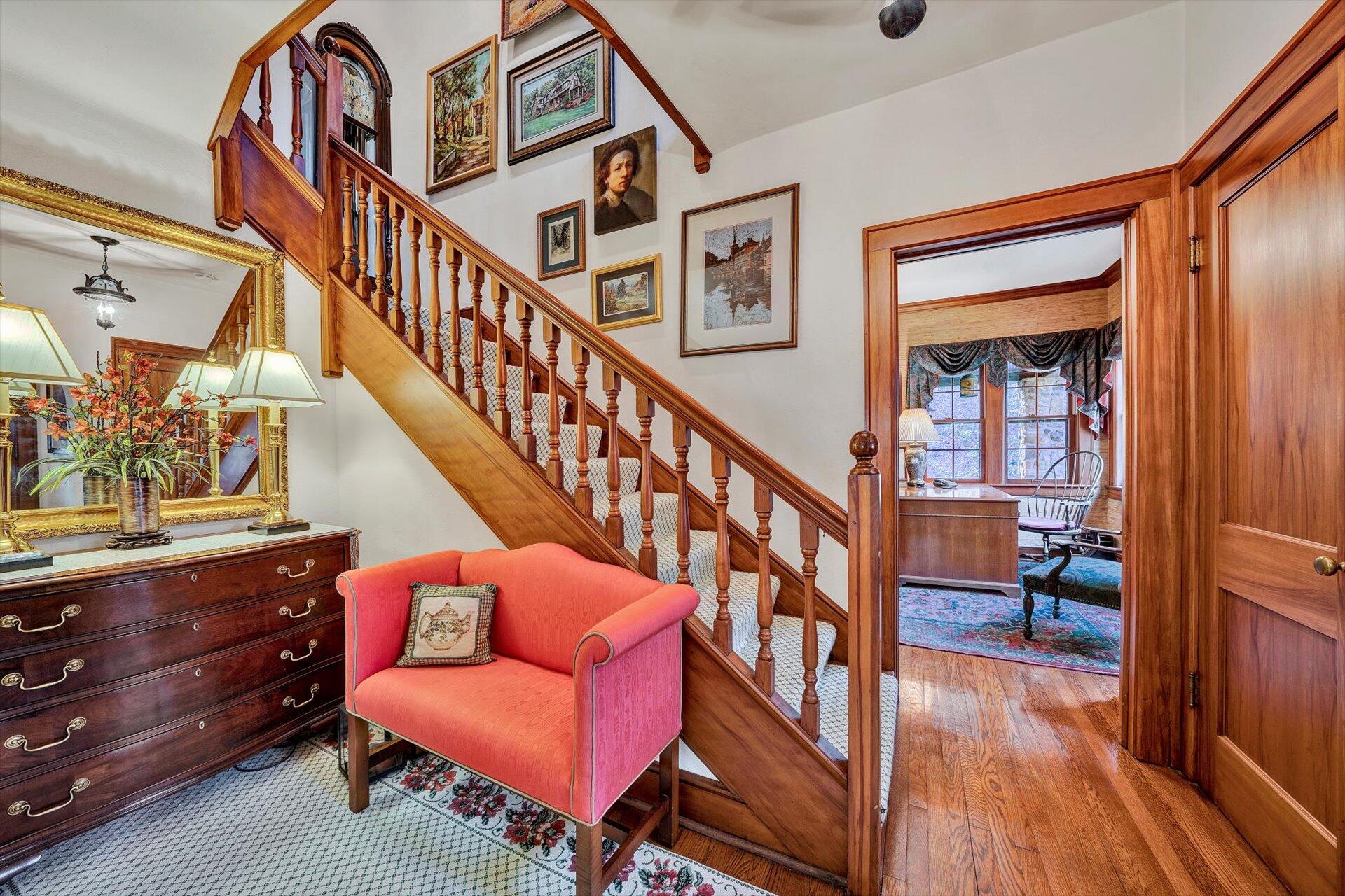5122 Old Virginia Springs RD