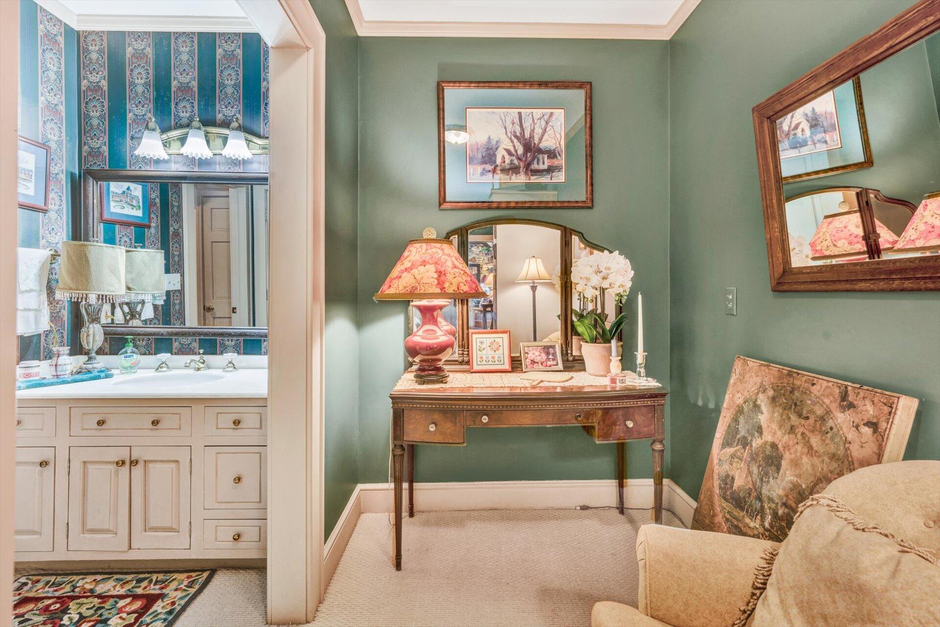 5122 Old Virginia Springs RD