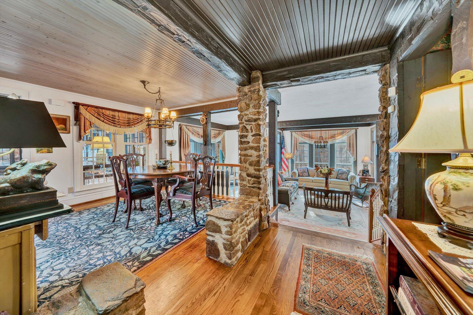 5122 Old Virginia Springs RD