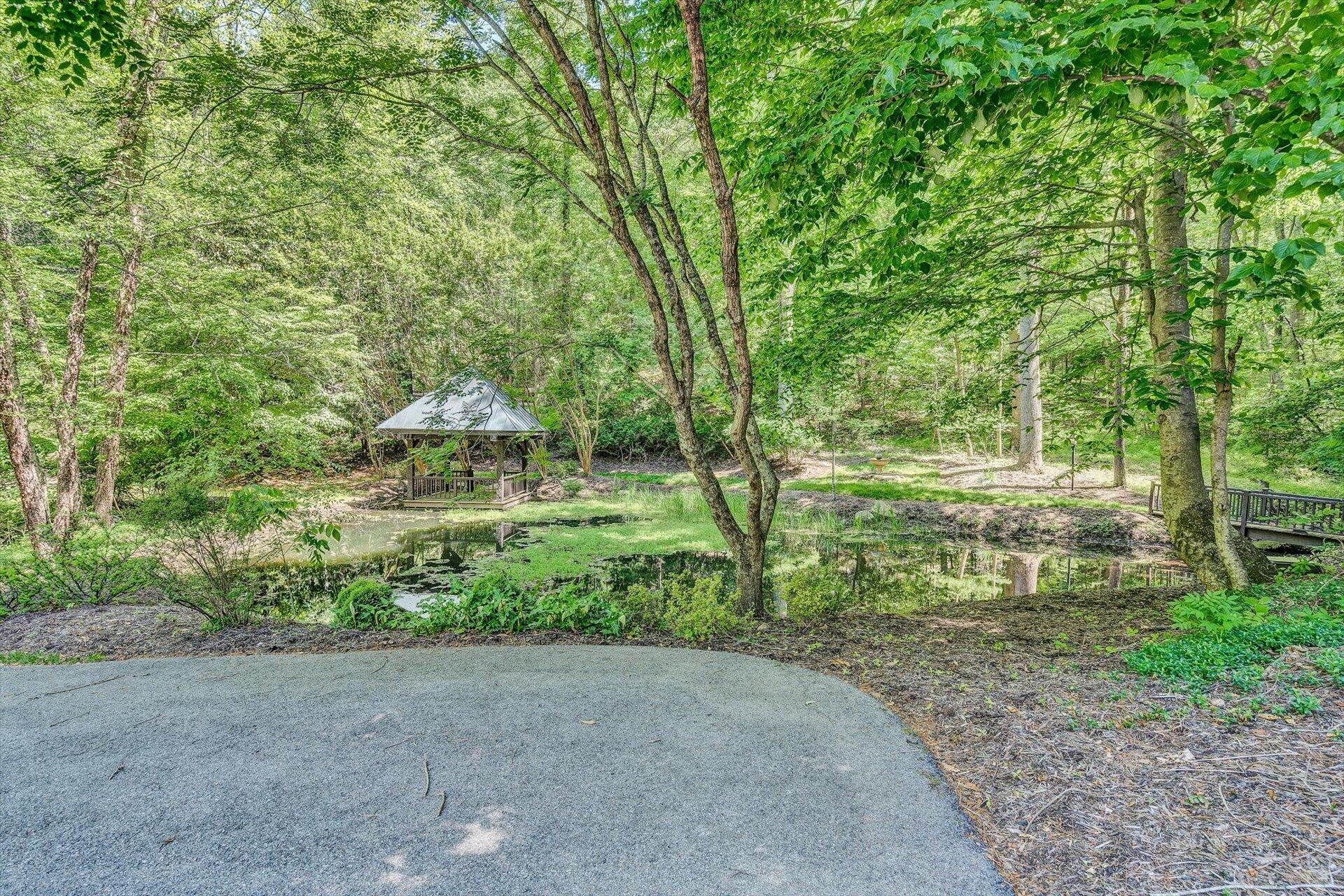 5122 Old Virginia Springs RD