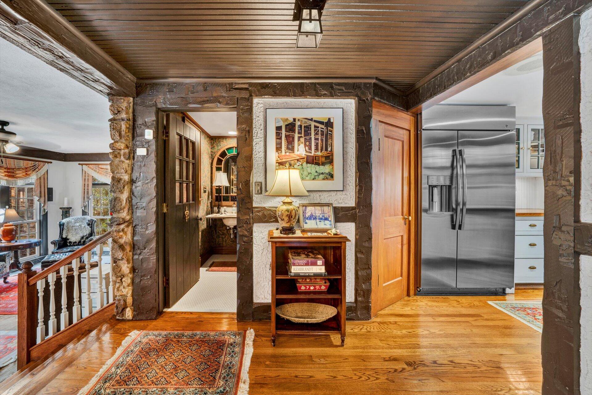 5122 Old Virginia Springs RD