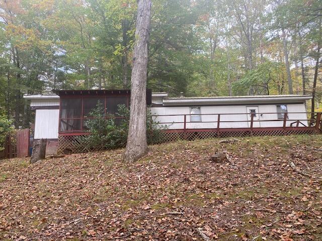 729 Shade Tree LN