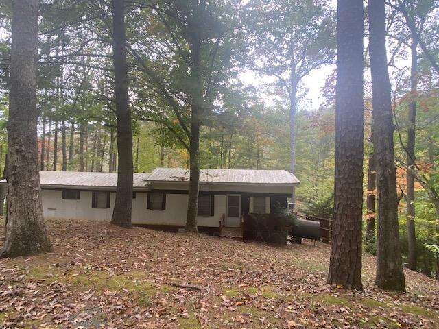 729 Shade Tree LN