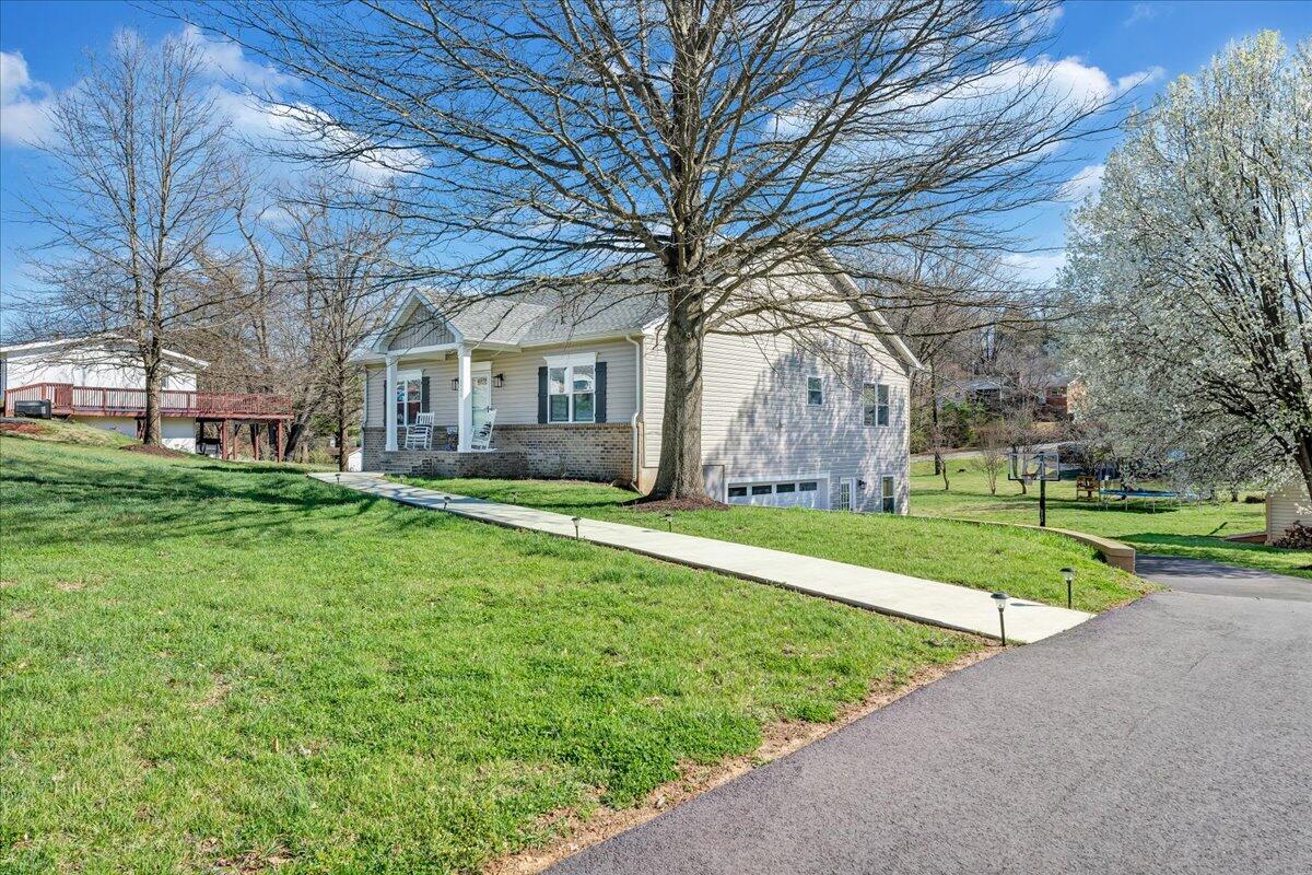 3556 Overbrook DR