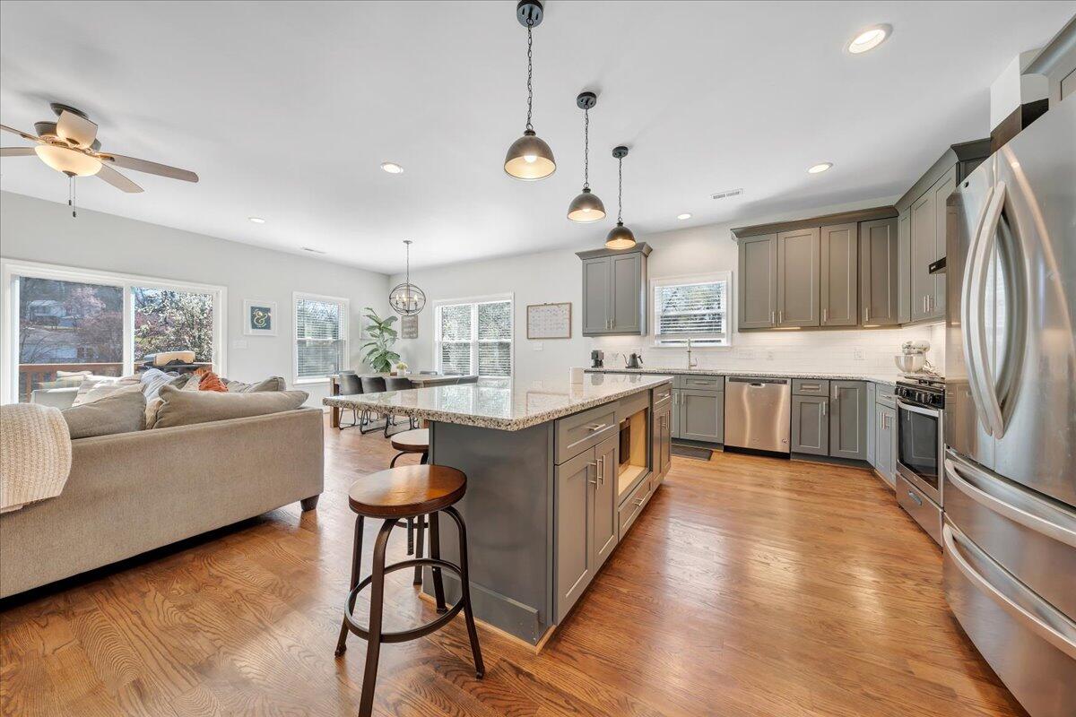 3556 Overbrook DR